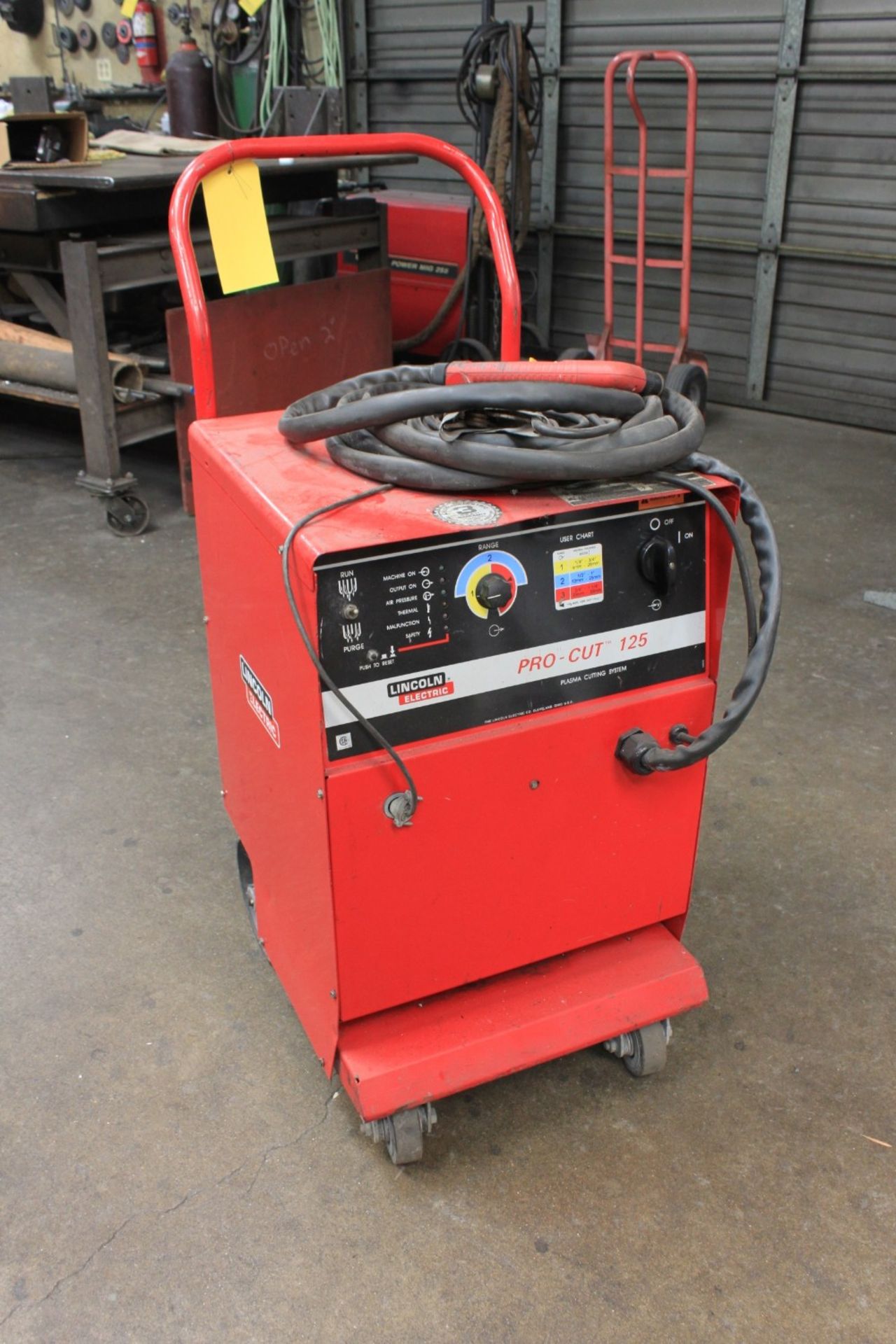 Lincoln Electric Pro-Cut 125 Plasma Cutting System, Code No. 10384-1, S/N U1970500696