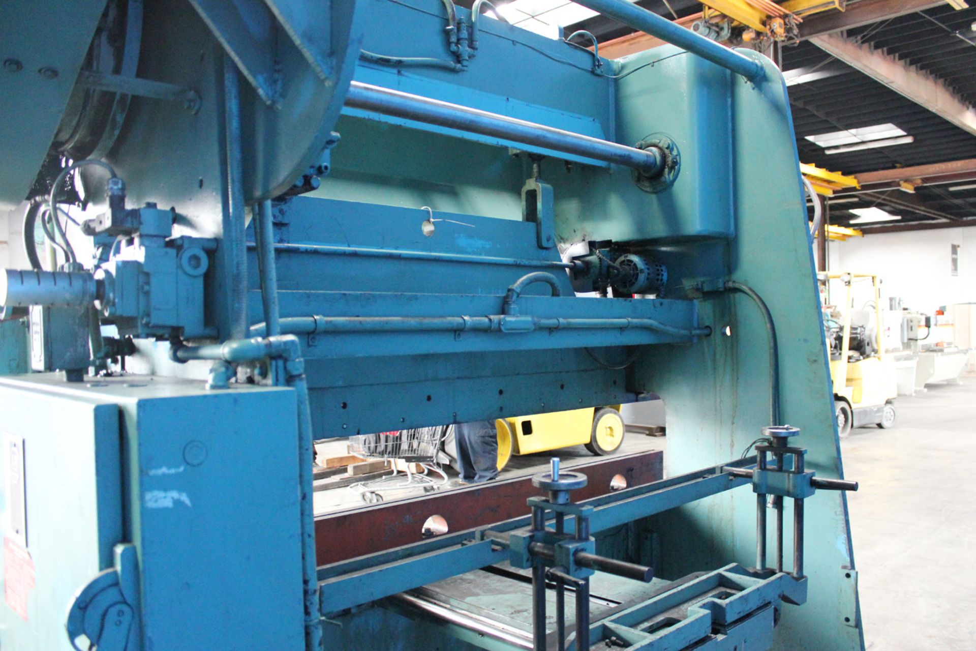 55 Ton x 8' Chicago CNC Mechanical Air Clutch Press Brake, Mdl: 68B, S/N: L-19932, Located In: - Image 5 of 8