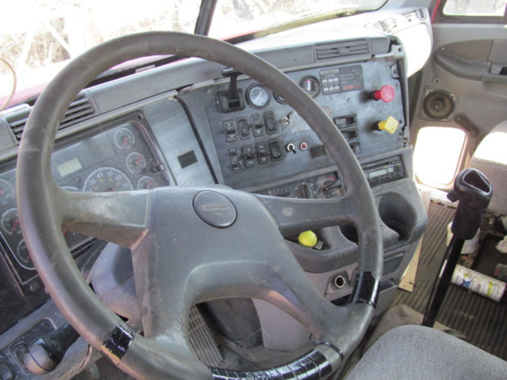 2006 Freightliner Dual Axel Semi Tractor Truck, Mercedes Benz Model OM 460 LA CID 781 Engines, - Image 5 of 5