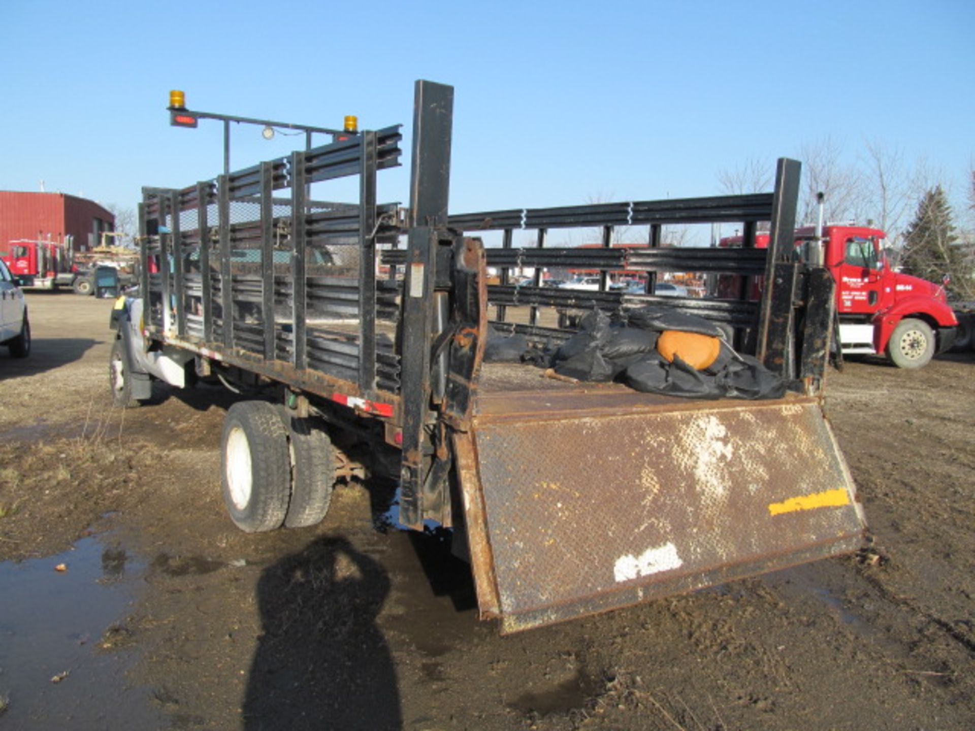 2012 Ford F450 Stakebed Truck with Lift Gate (VIN: 1FDUFGT0CEB54699) [Estimated Mileage: 105698. - Image 3 of 4