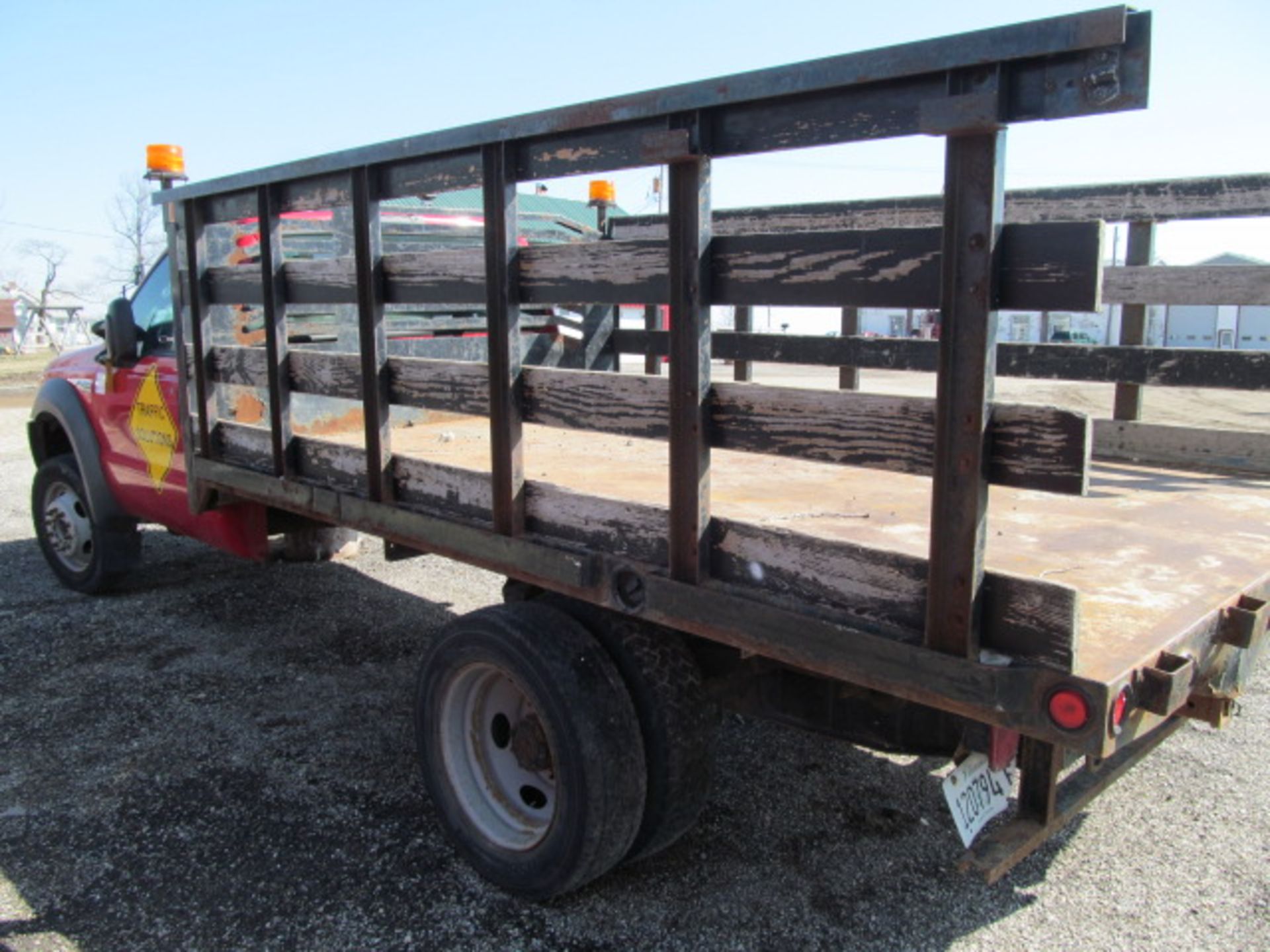 2000 Ford F450 Stakebed Truck (VIN: 1FDXF46PA45ED18735)[Estimated Mileage: UNKNOWN - Needs Work - - Image 3 of 4
