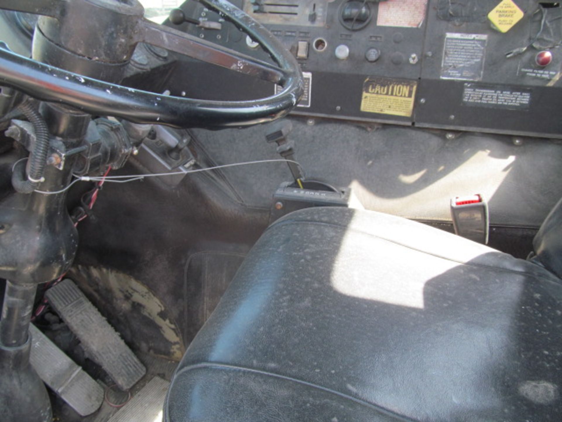 Mack Tractor Truck with Digital Lline Paint System (VIN: 1M215195CQM005134) [Estimated Mileage: - Image 3 of 6