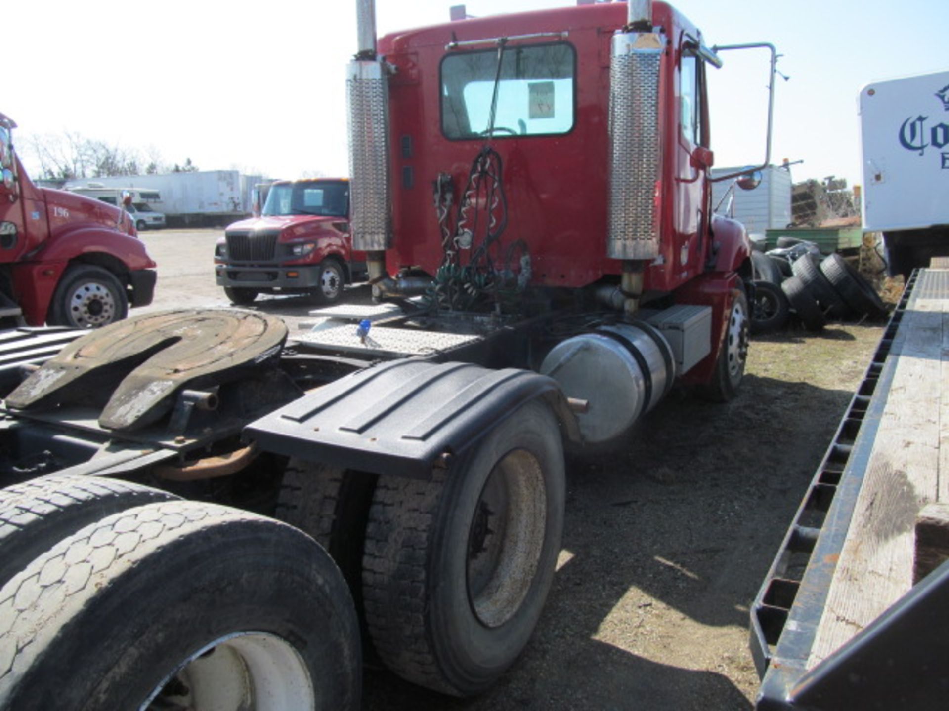 2006 Freightliner Dual Axel Semi Tractor Truck, Mercedes Benz Model OM 460 LA CID 781 Engines, - Image 4 of 5