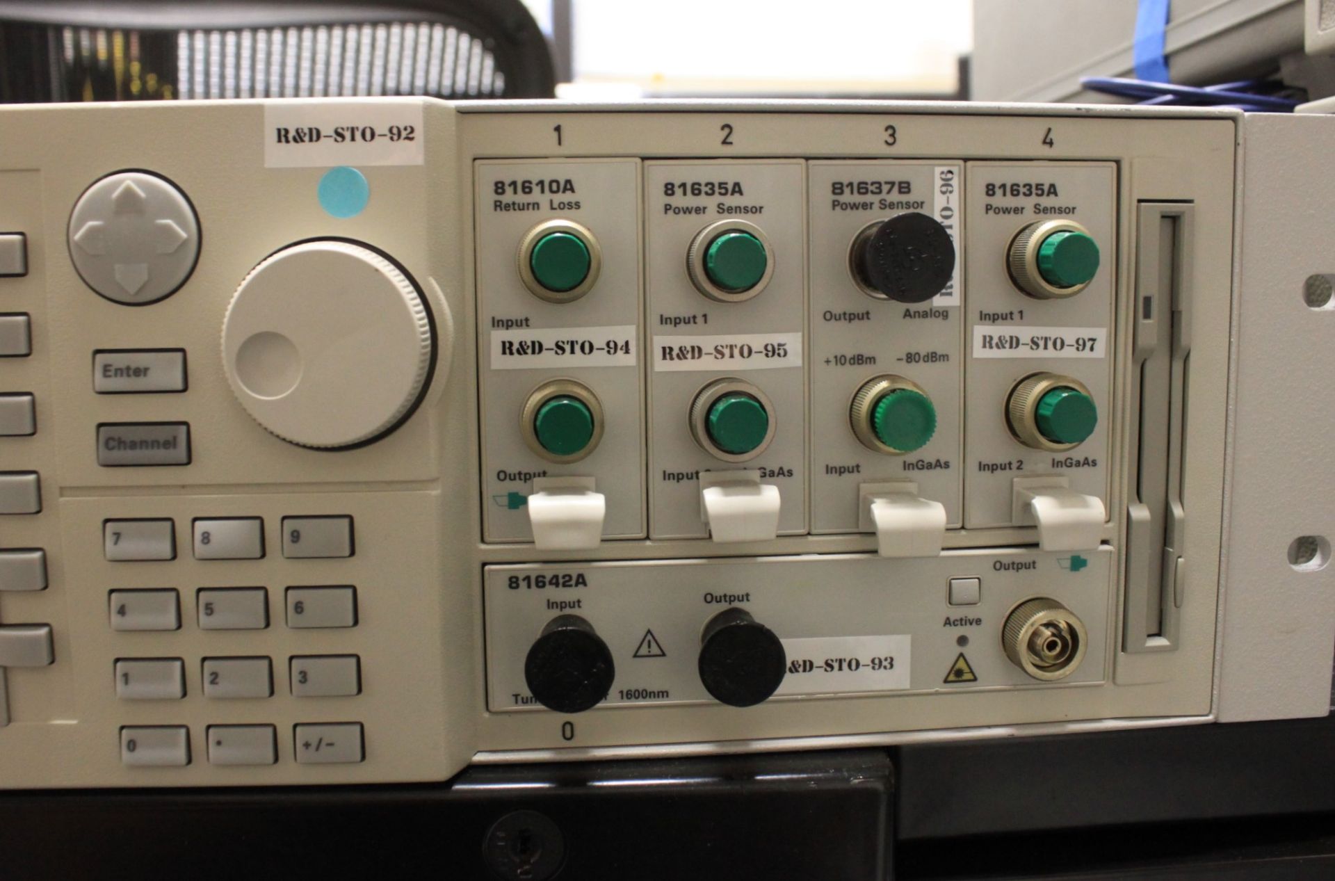 Agilent 8164A Lightwave Measurement System, (2) 81635A Power Sensors, (1) 81610A Return Loss, (1) - Image 2 of 2