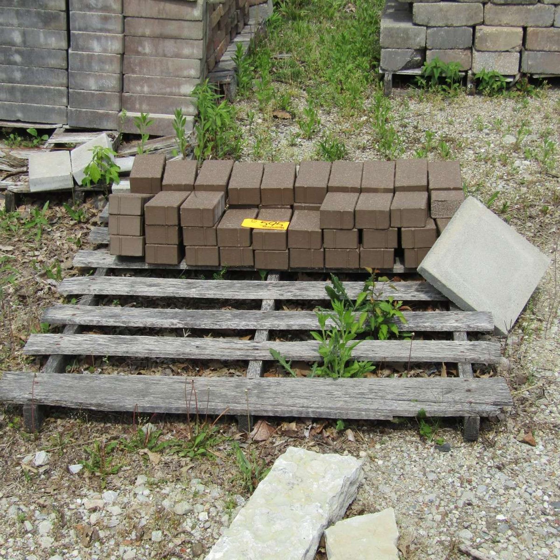 (10) Pallets of Concrete Brick Style Pavers - Image 3 of 6
