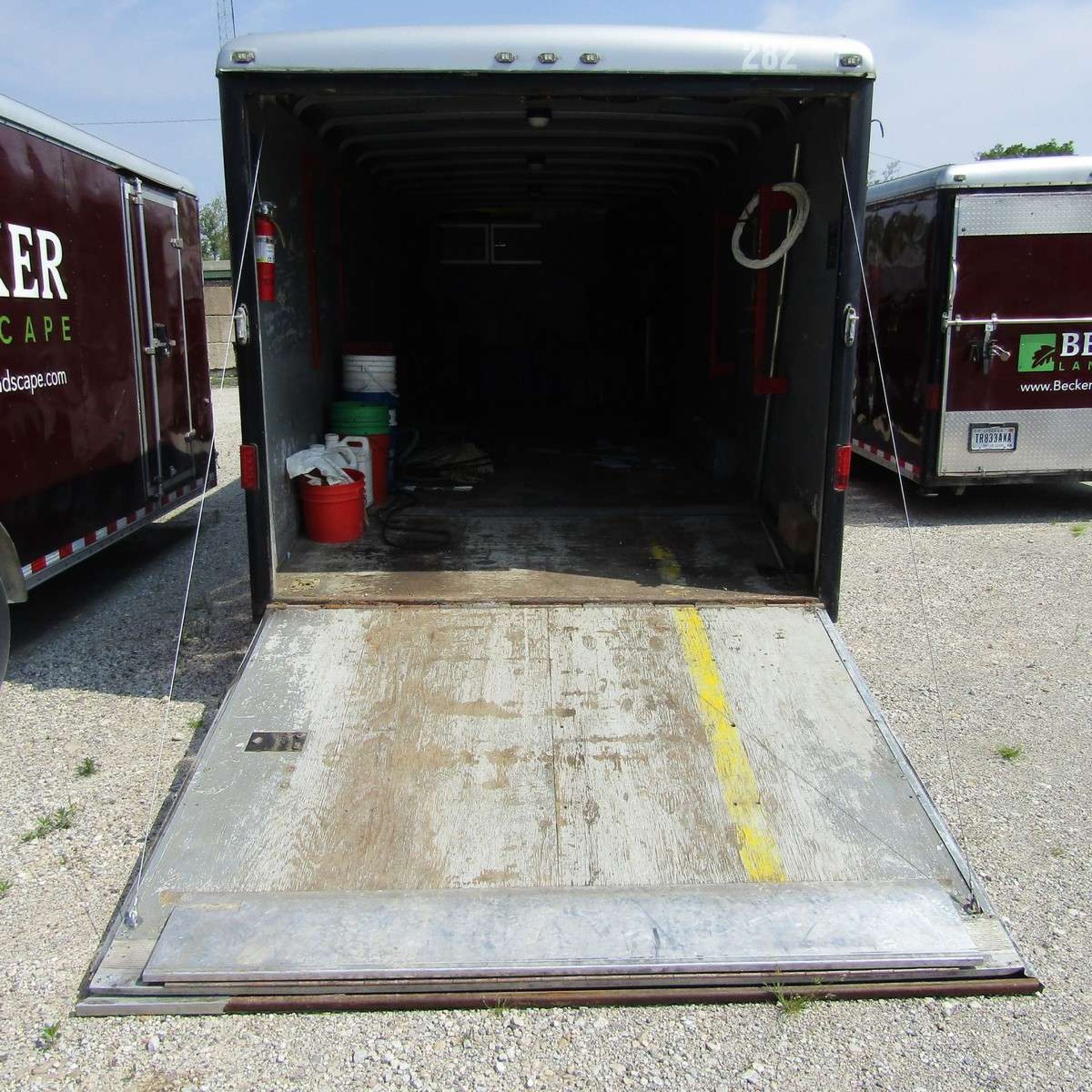 Wells Cargo AW2425 24' Enclosed Trailer - Image 3 of 4