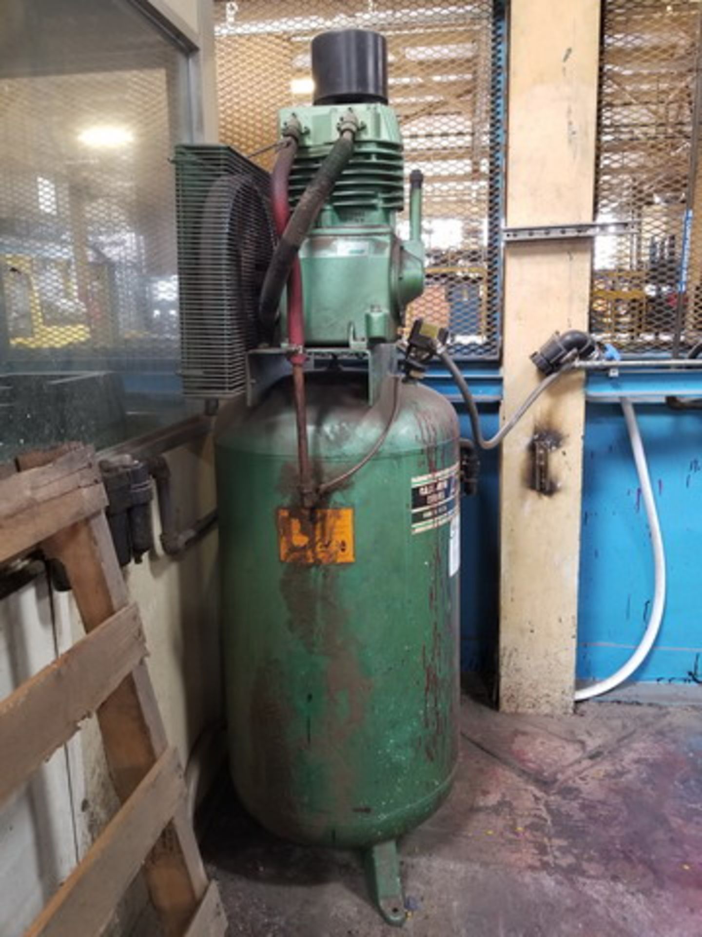 1995 Speedaire Model 5F5652 Air Compressor. S/N: 051095L-827246. MAWP: 200 PSI At 450F; 7.5HP; - Image 2 of 5