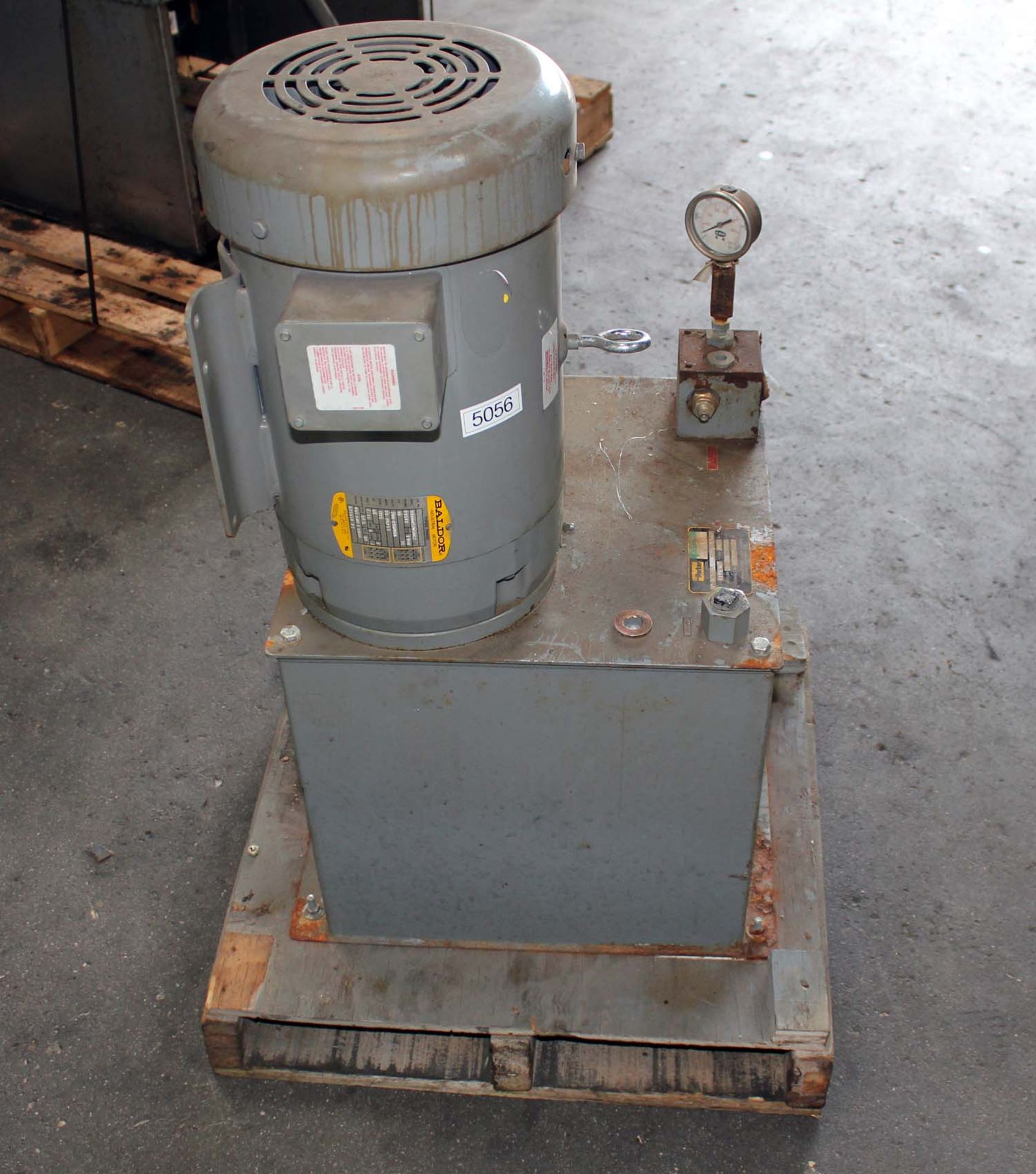 Parker V-Pak Hydraulic Unit, 10 Gallons x 10 HP, Mdl: V13 X 7962- 10, S/N: E11K137, Located In: - Image 3 of 6