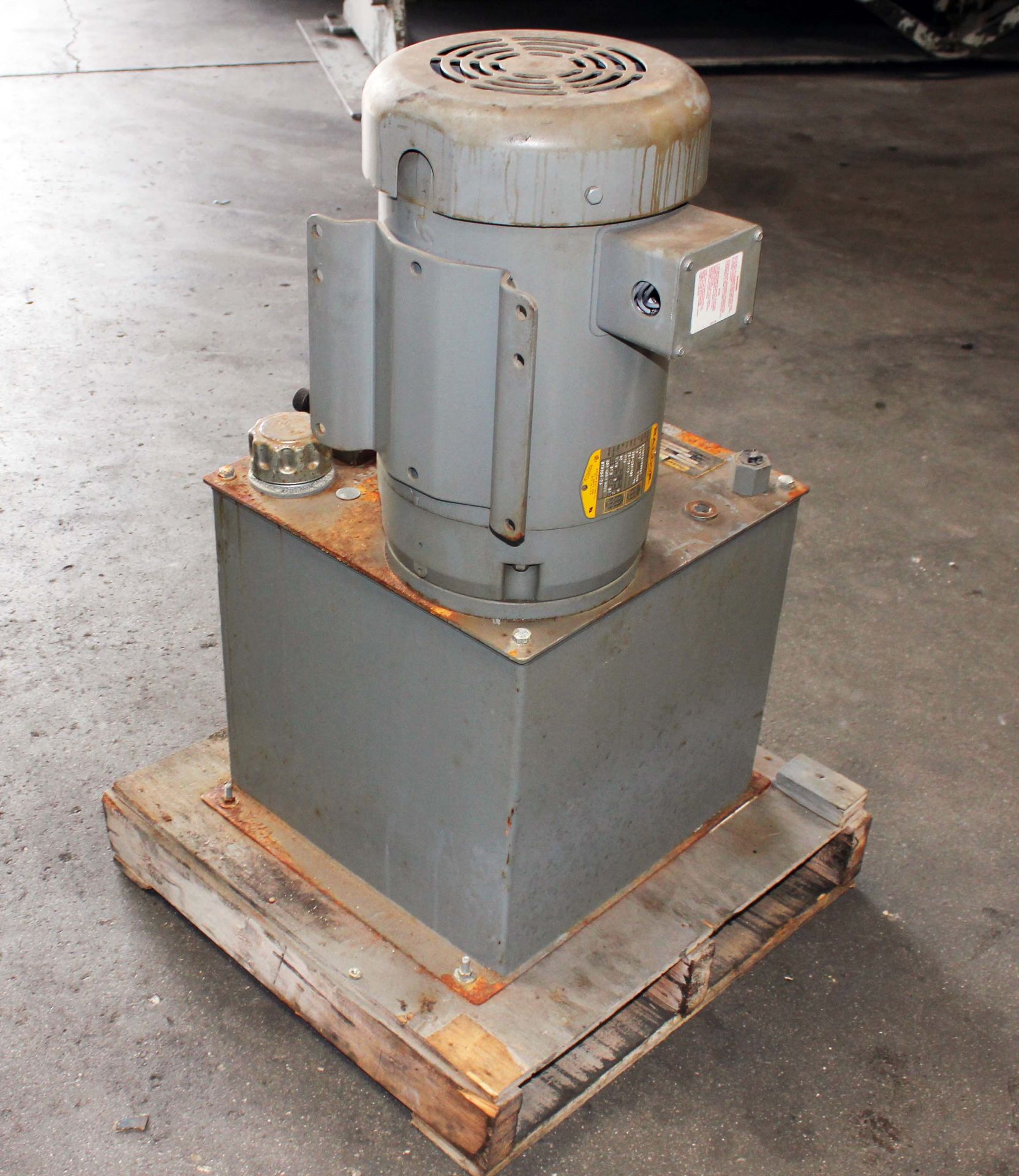 Parker V-Pak Hydraulic Unit, 10 Gallons x 10 HP, Mdl: V13 X 7962- 10, S/N: E11K137, Located In: - Image 6 of 6