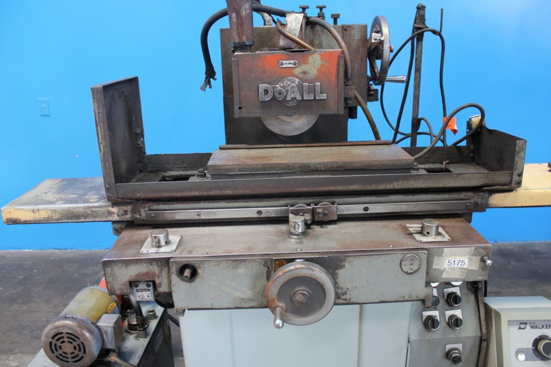 1977 Doall Automatic Surface Grinder, 6" x 18", Mdl: VS618- 3, S/N: 357-77178, Located In: - Image 3 of 11