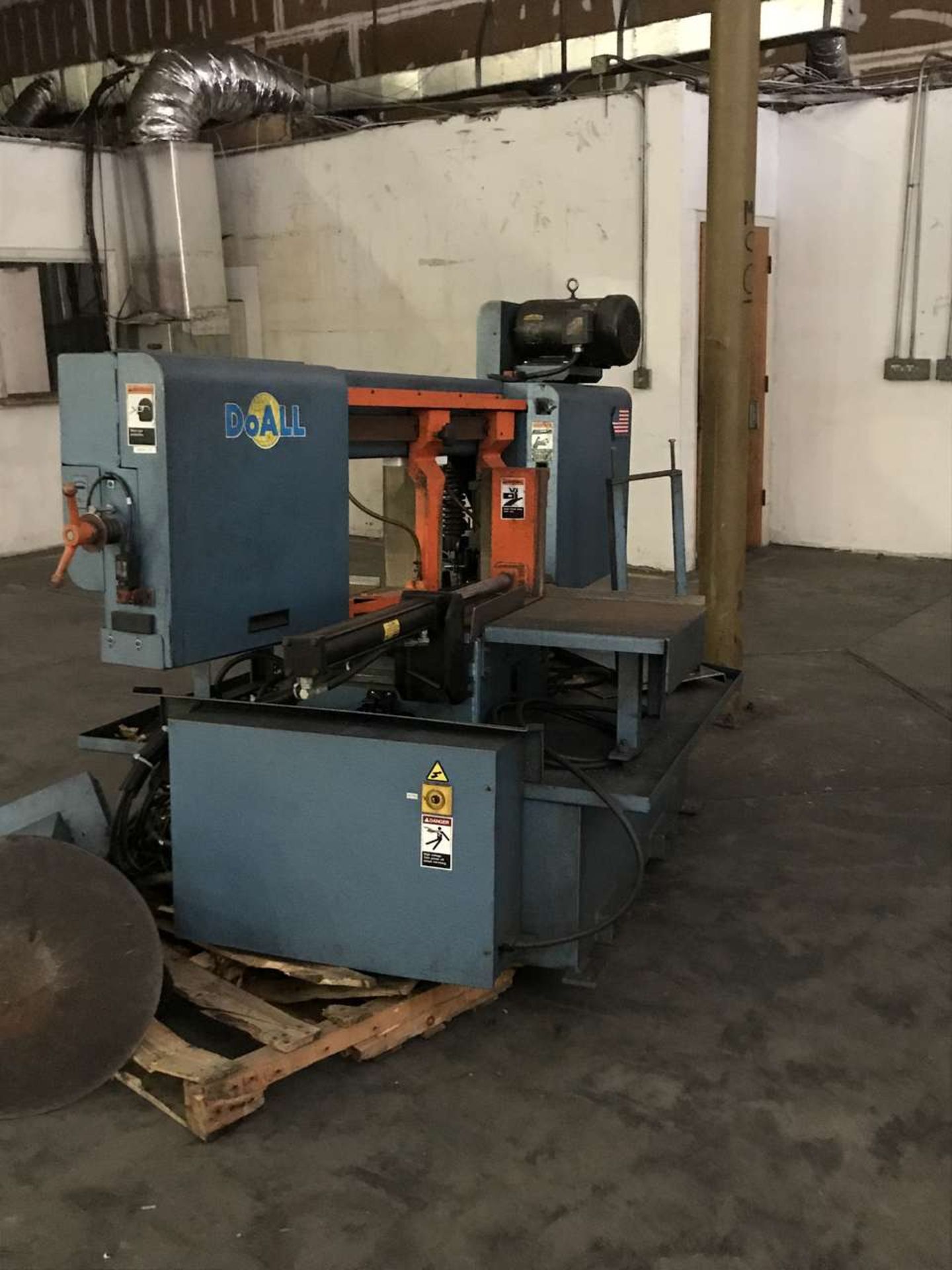 2011 DoAll 500 DS Structural Band Saw - Image 2 of 17