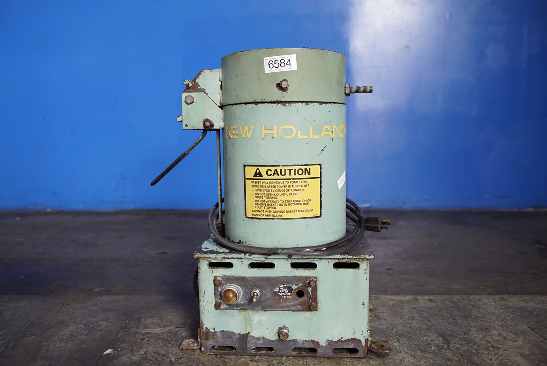FREE LOADING - Located In: Huntington Park, CA - New Holland Chip Wringer, 6" x 6" , Mdl: K-11 , S/