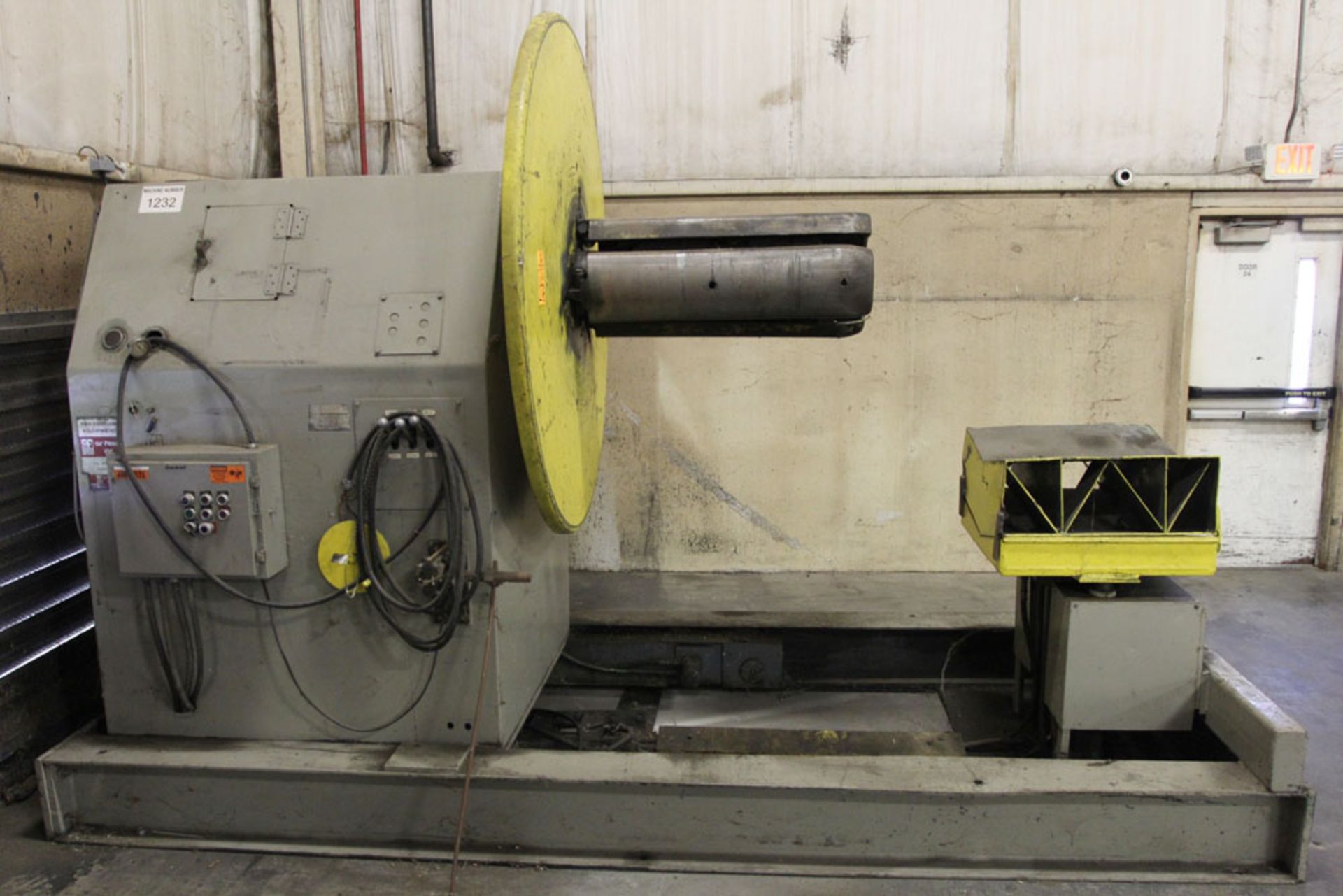 FREE LOADING - Located In: Painesville, OH, Air Feeds Coil Reel & Traveling Coil Car, 20,000 Lbs. - Image 2 of 4