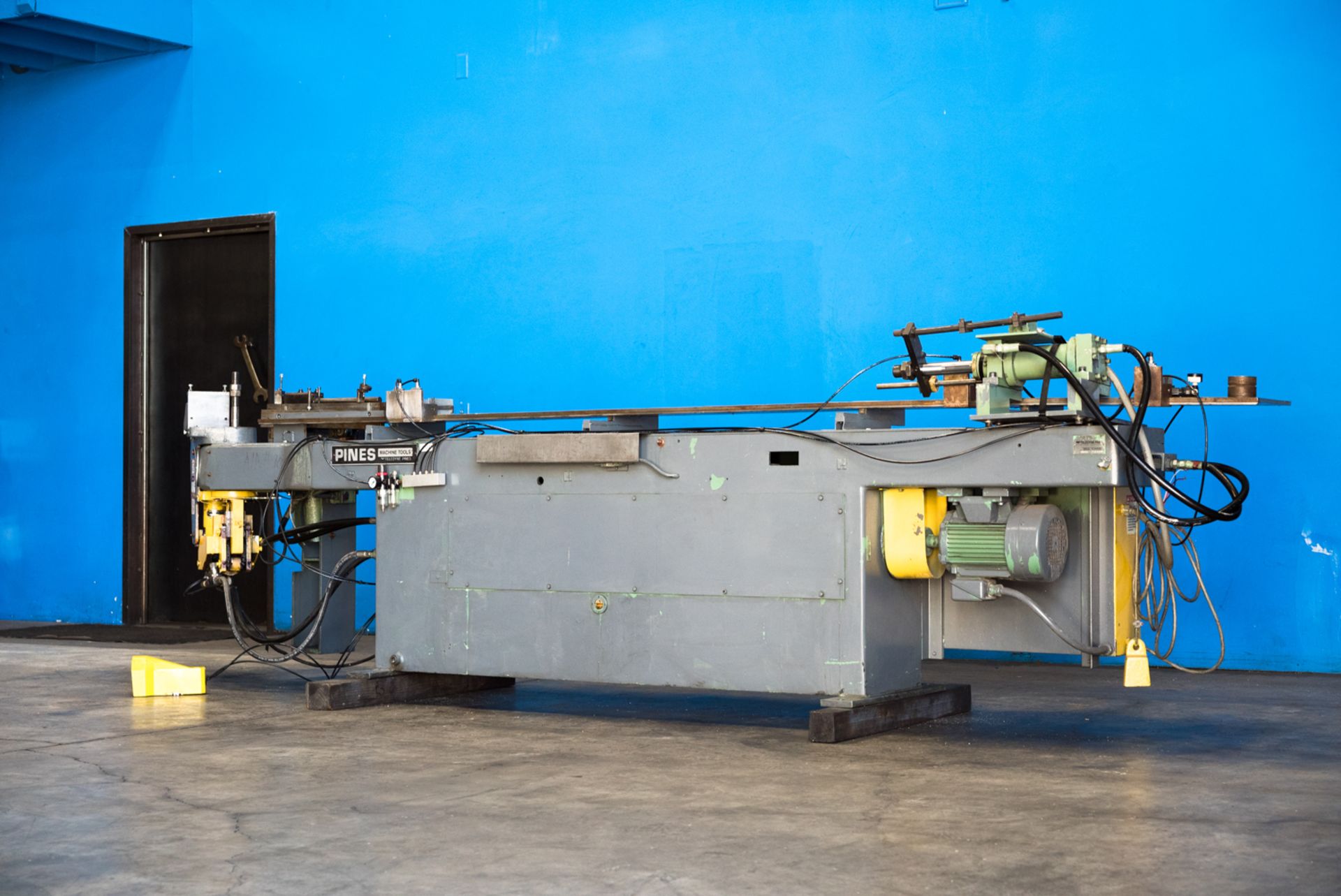 FREE LOADING - Located In: Huntington Park, CA, 1984 Pines Horizontal Hydraulic Tube Bender, 1 1/ - Image 2 of 8