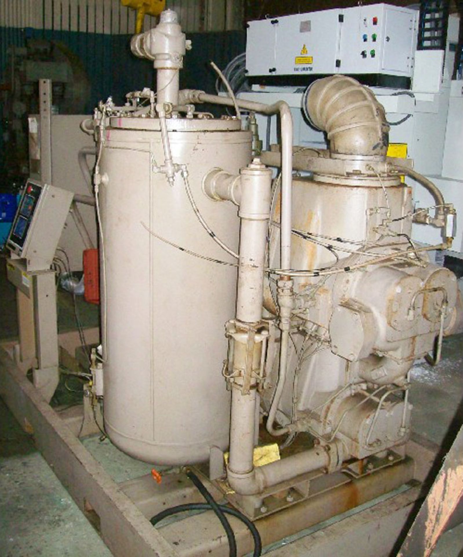 FREE LOADING - Located In: Monclova, OH, 2000 Leroi Compair Two Stage Oil Flooded Rotary Screw Air - Image 3 of 3