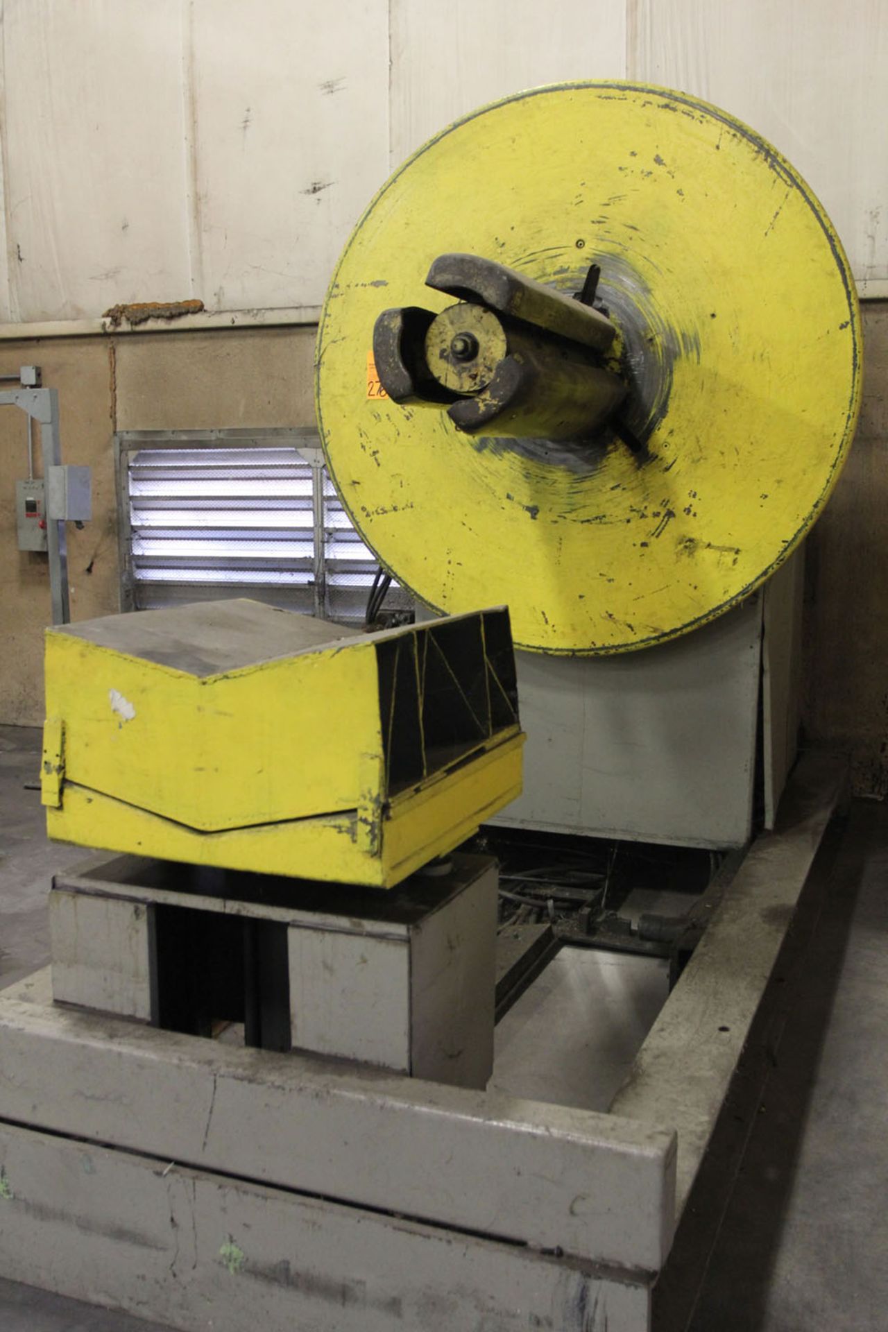 FREE LOADING - Located In: Painesville, OH, Air Feeds Coil Reel & Traveling Coil Car, 20,000 Lbs. - Image 3 of 4