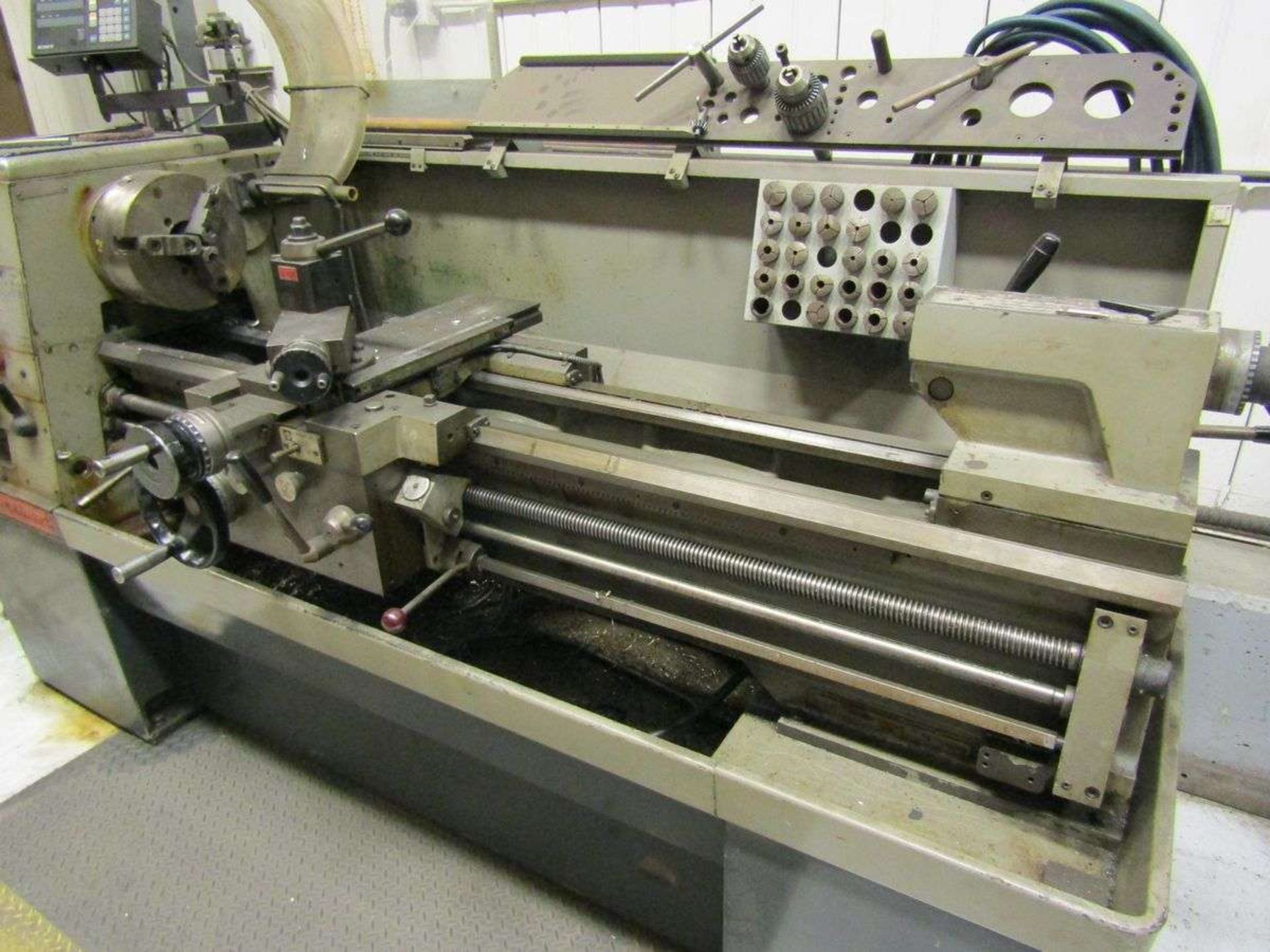 Clausing-Colchester 15 8031 Engine Lathe - Image 5 of 8