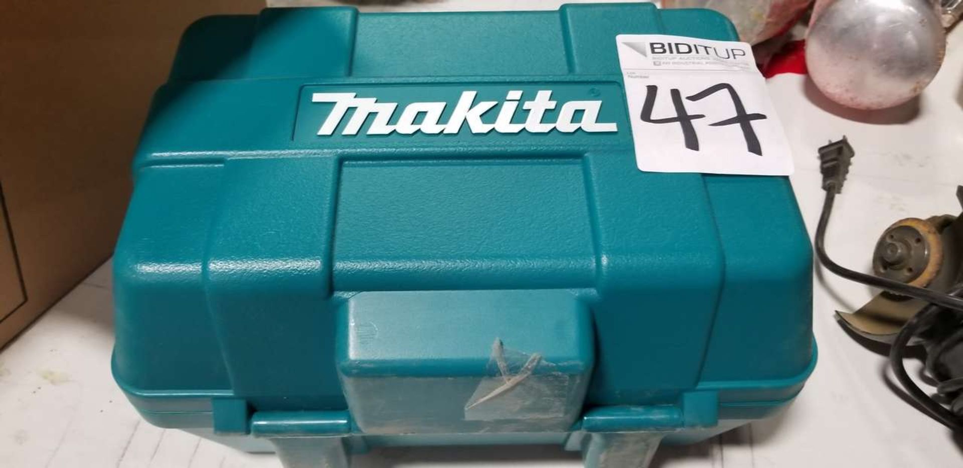 Makita KP0800 Planer