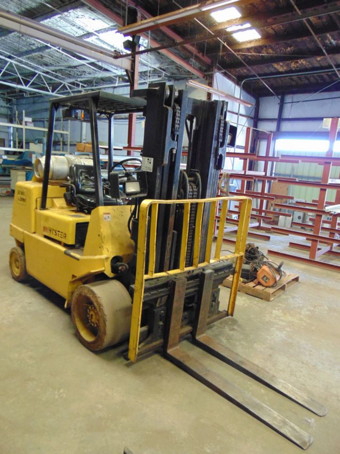 Hyster Fork Lift: 10k Capacity, Triple Mast Side Shift, Propane, Hours:9804 , Mdl: 5100XL , S/N: - Image 4 of 8