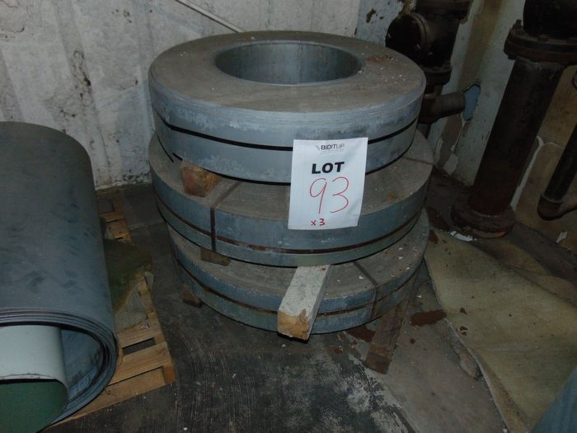 Coils of steel: (3) Rolls, 7"W, & Cut-Offs Range:41-48"W, Located At: 2222 Poydras St, New