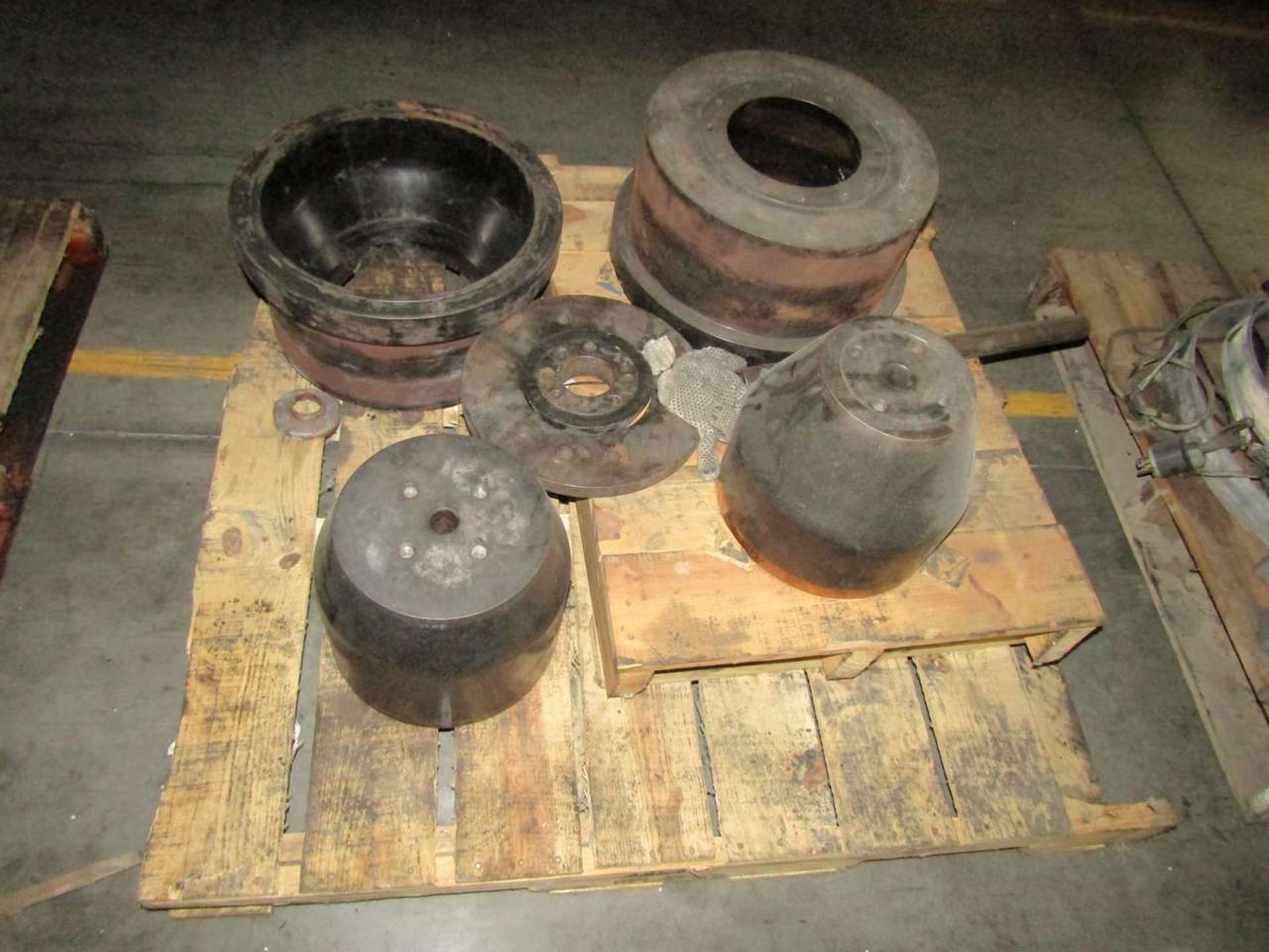 Pallets of Assorted Cincinnati Injection Mold Spare Parts - Image 6 of 8