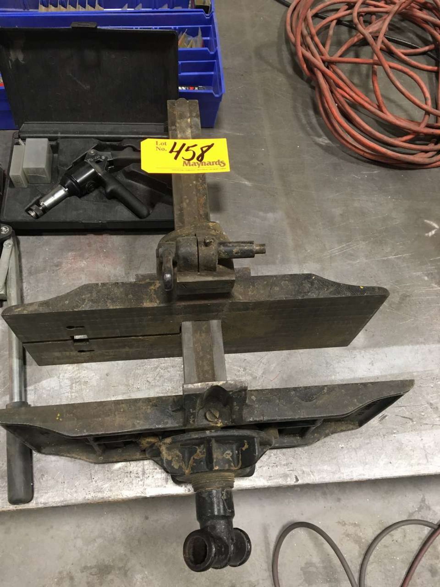 Victor Tool 14" Vise - Image 2 of 5