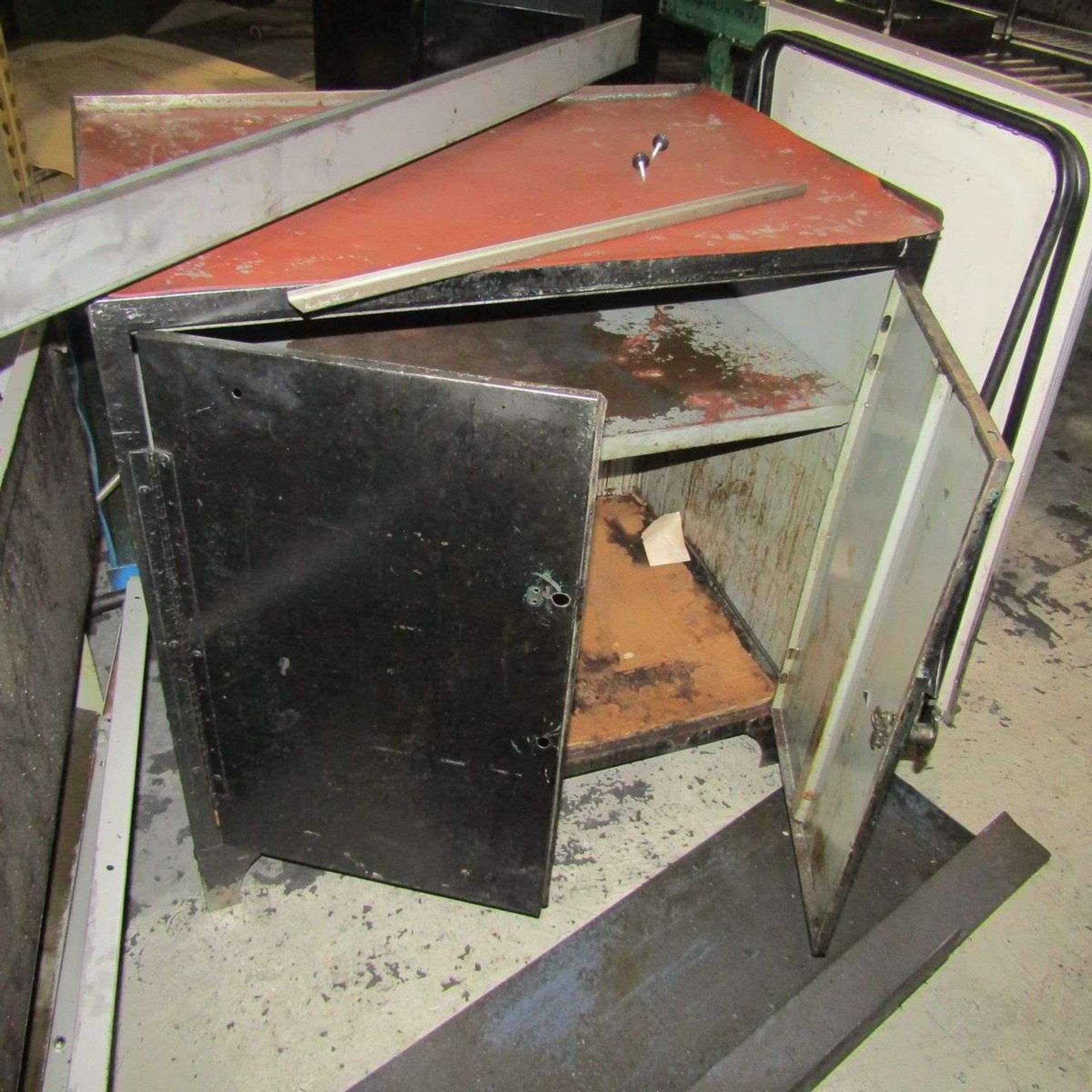 Lot of Assorted Size Cabinets - Image 3 of 6