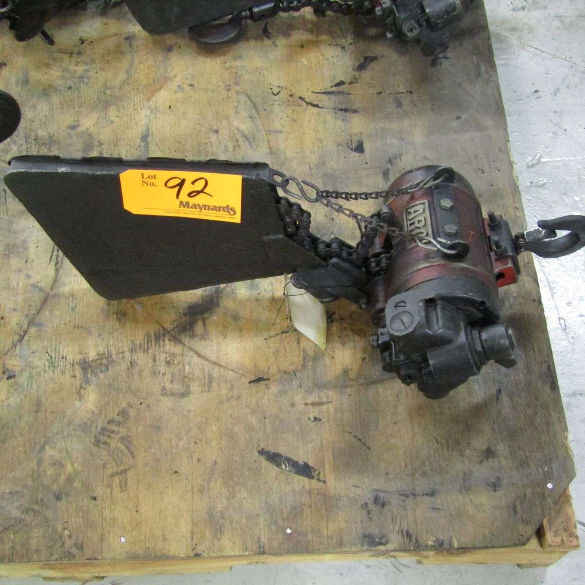 ARO 1/4-Ton Chain Hoist