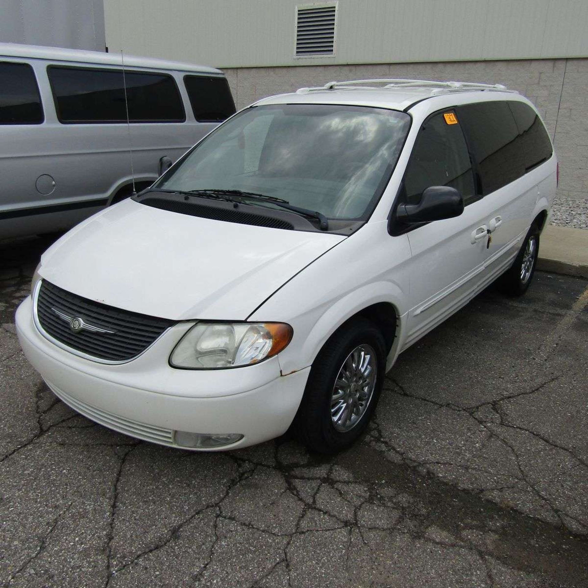2003 Chrysler Town and Country Mini Van