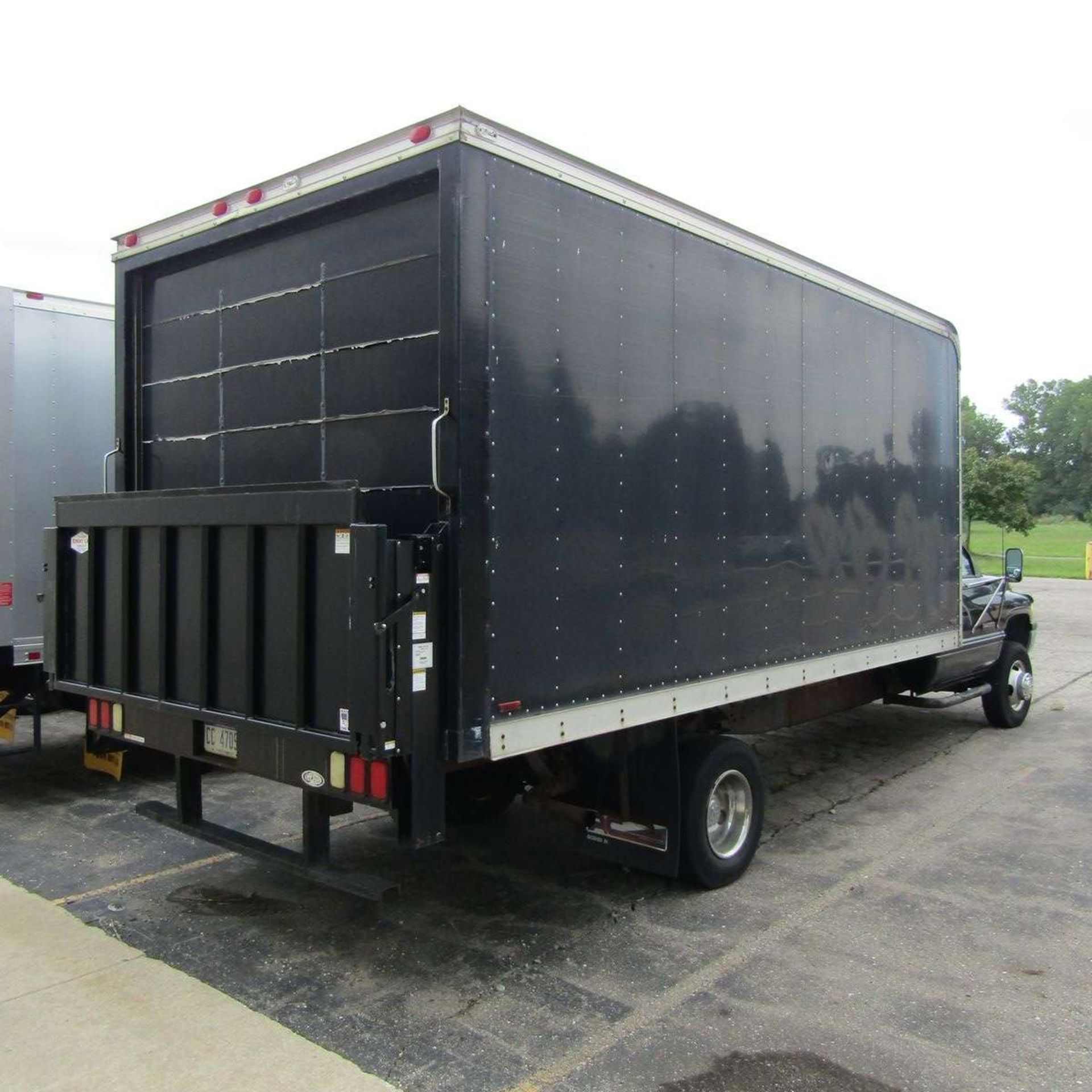 1997 Dodge Ram 3500 Box Truck - Image 3 of 6