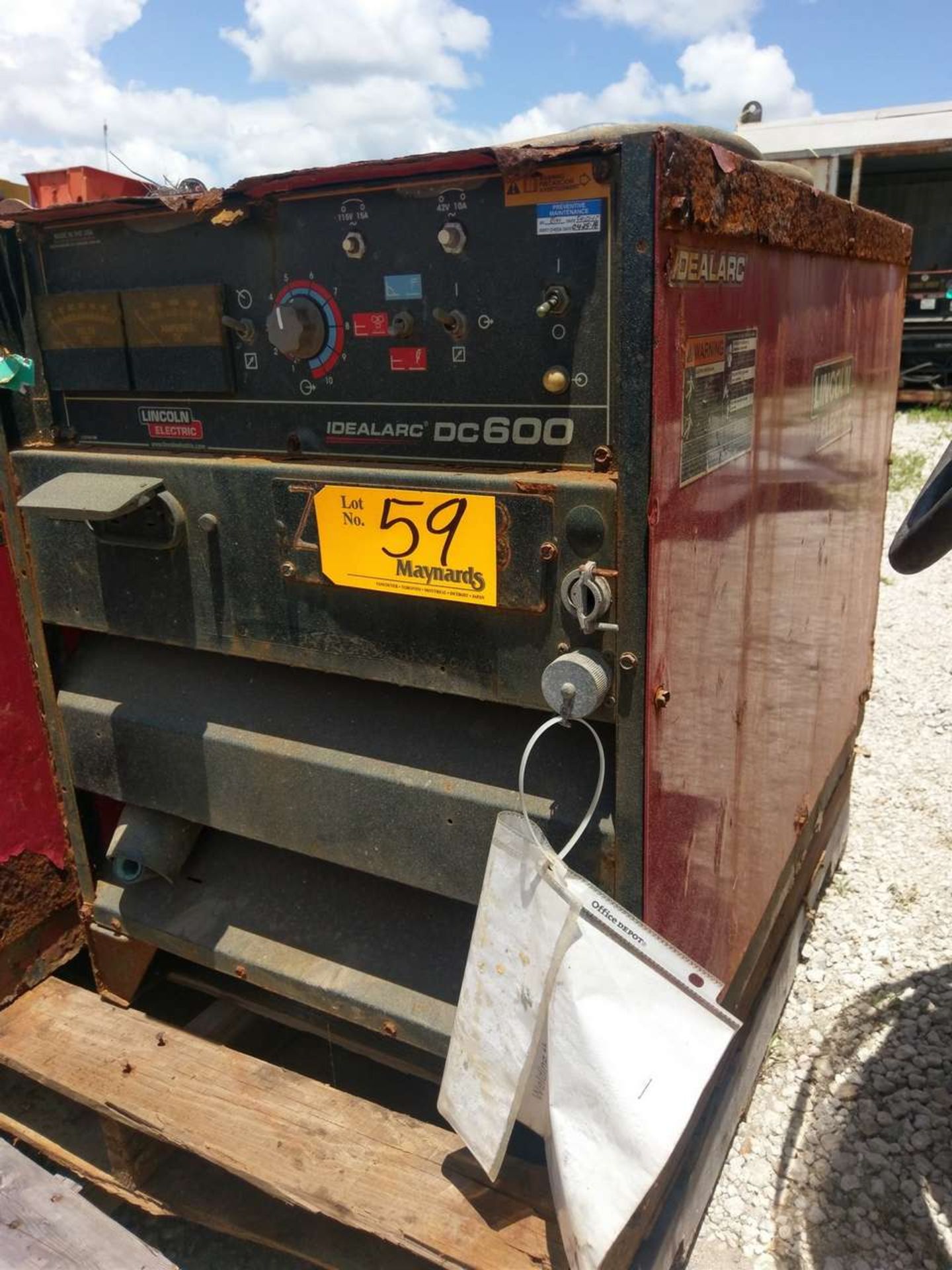 Lincoln Electric IdealArc DC600 Welding Power Source