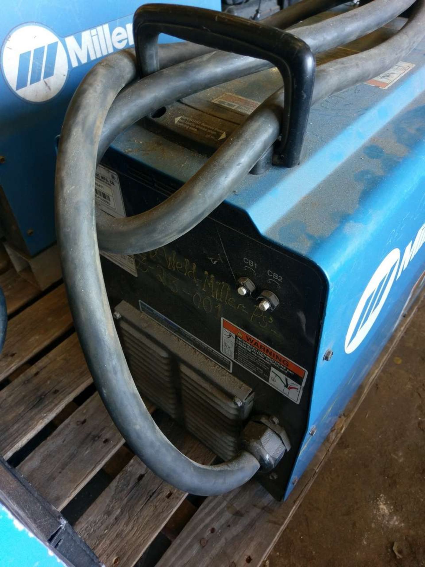 Miller XMT 304 CC/CV DC Inverter Arc Welder - Image 5 of 6