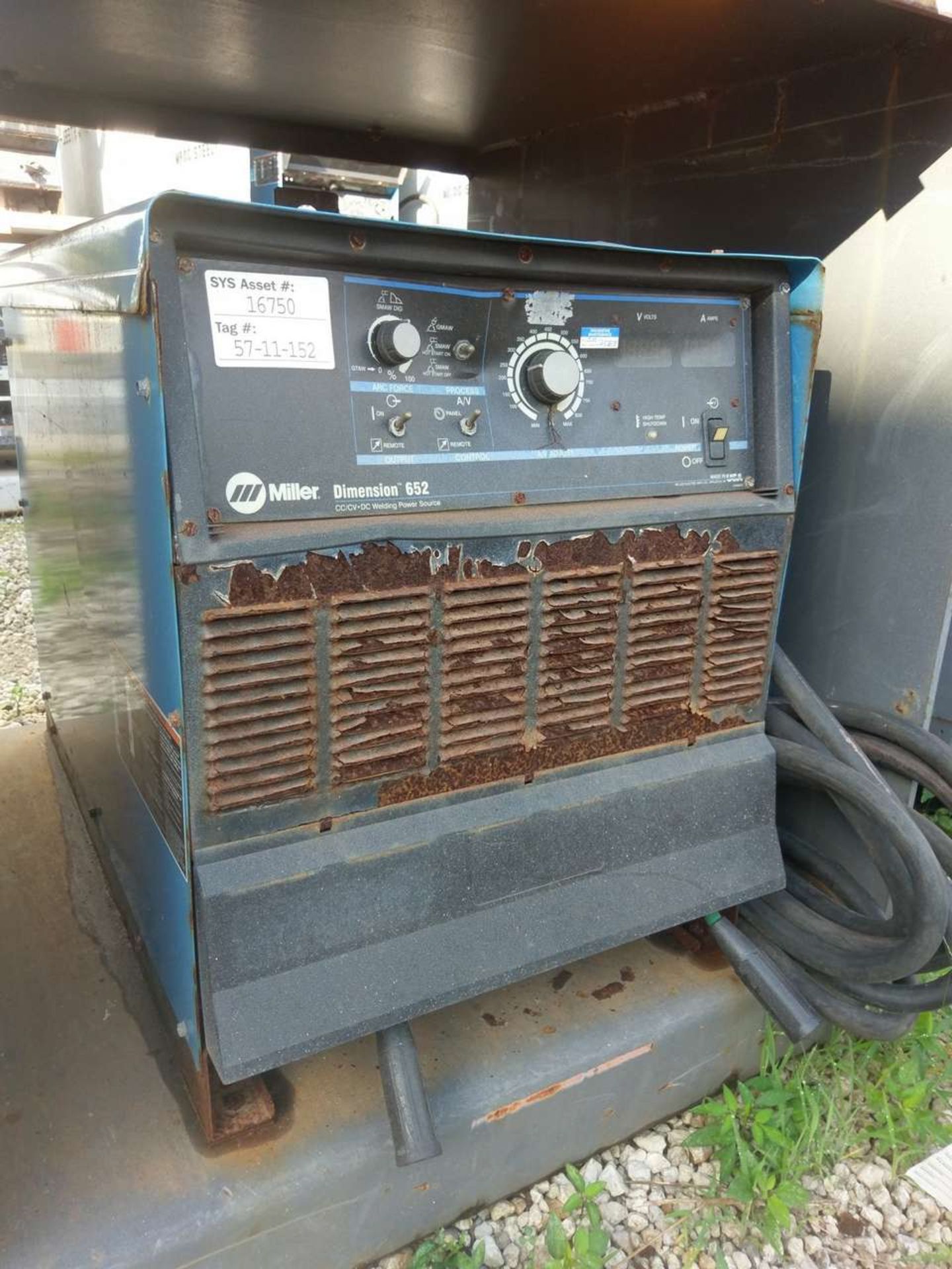 Miller Dimension 652 (2) CC/CV DC Welding Power Sources - Image 7 of 11