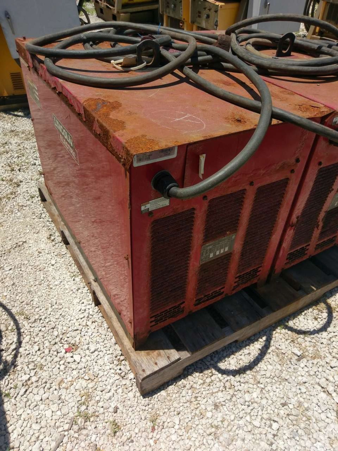 Lincoln Electric IdealArc DC600 Welding Power Source - Image 4 of 6