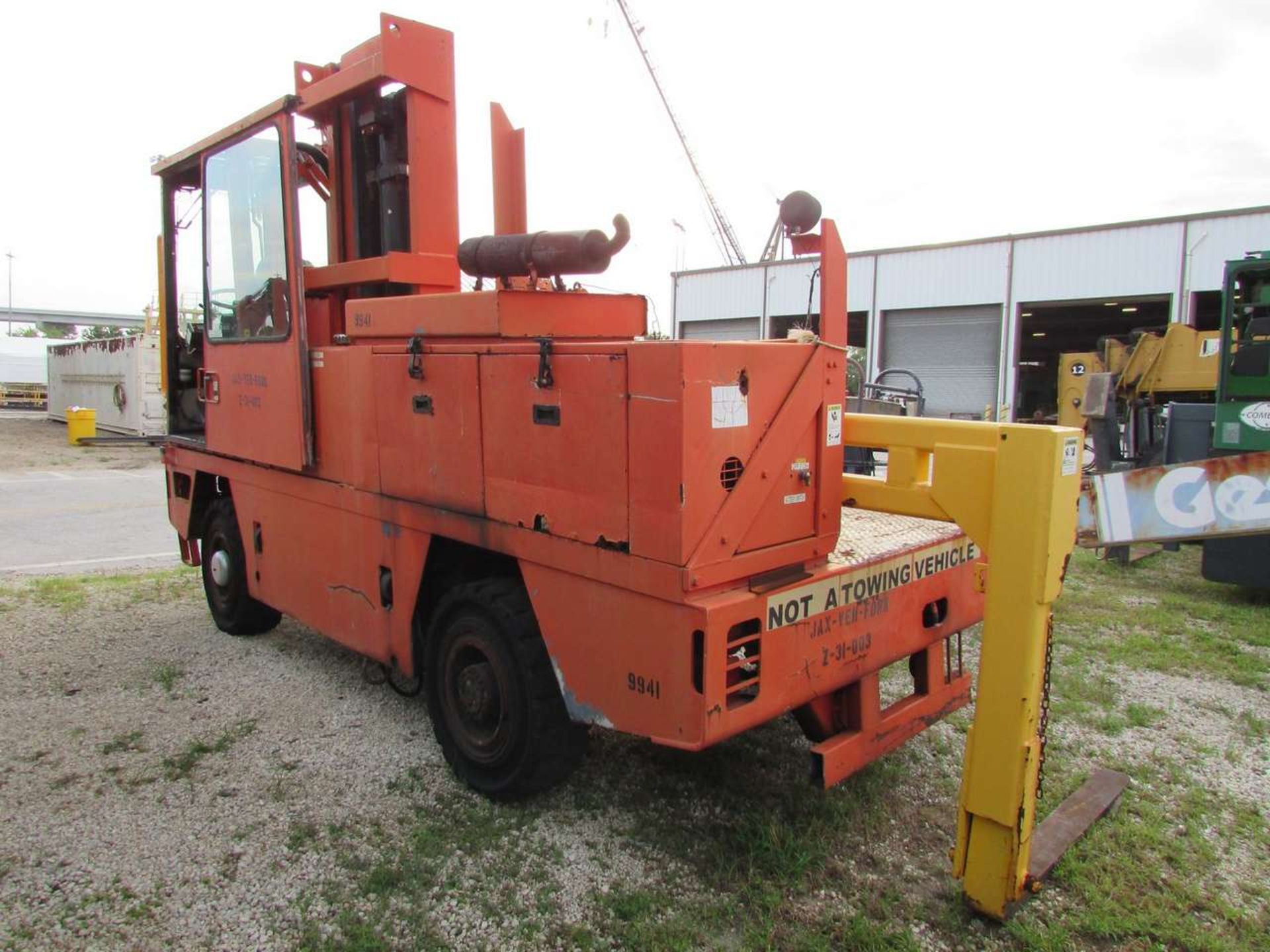 1997 Boss 567-5C2 Side Loading Fork Truck - Image 6 of 17