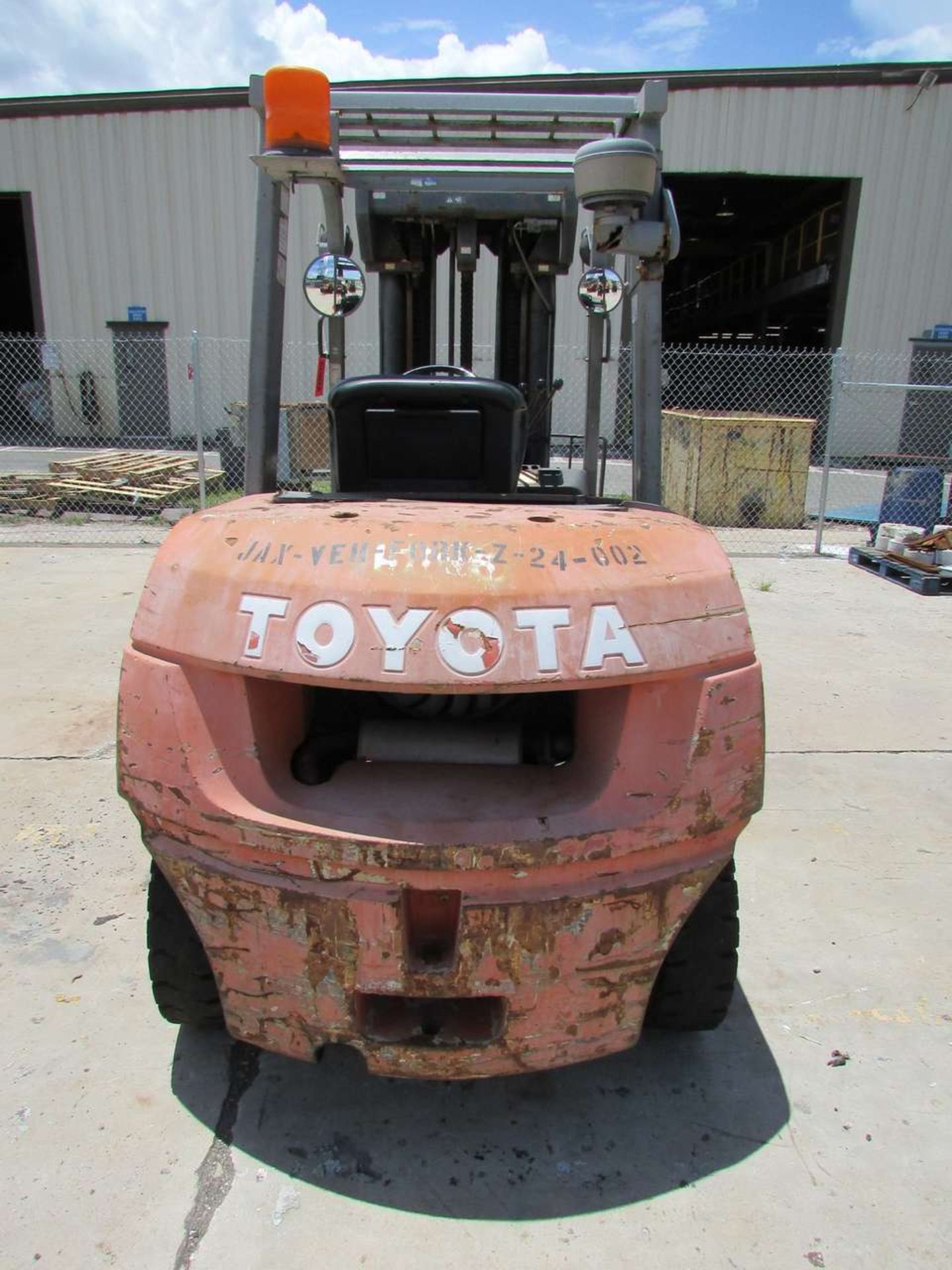 Toyota 7FDU35 Diesel Fork Truck - Image 4 of 9