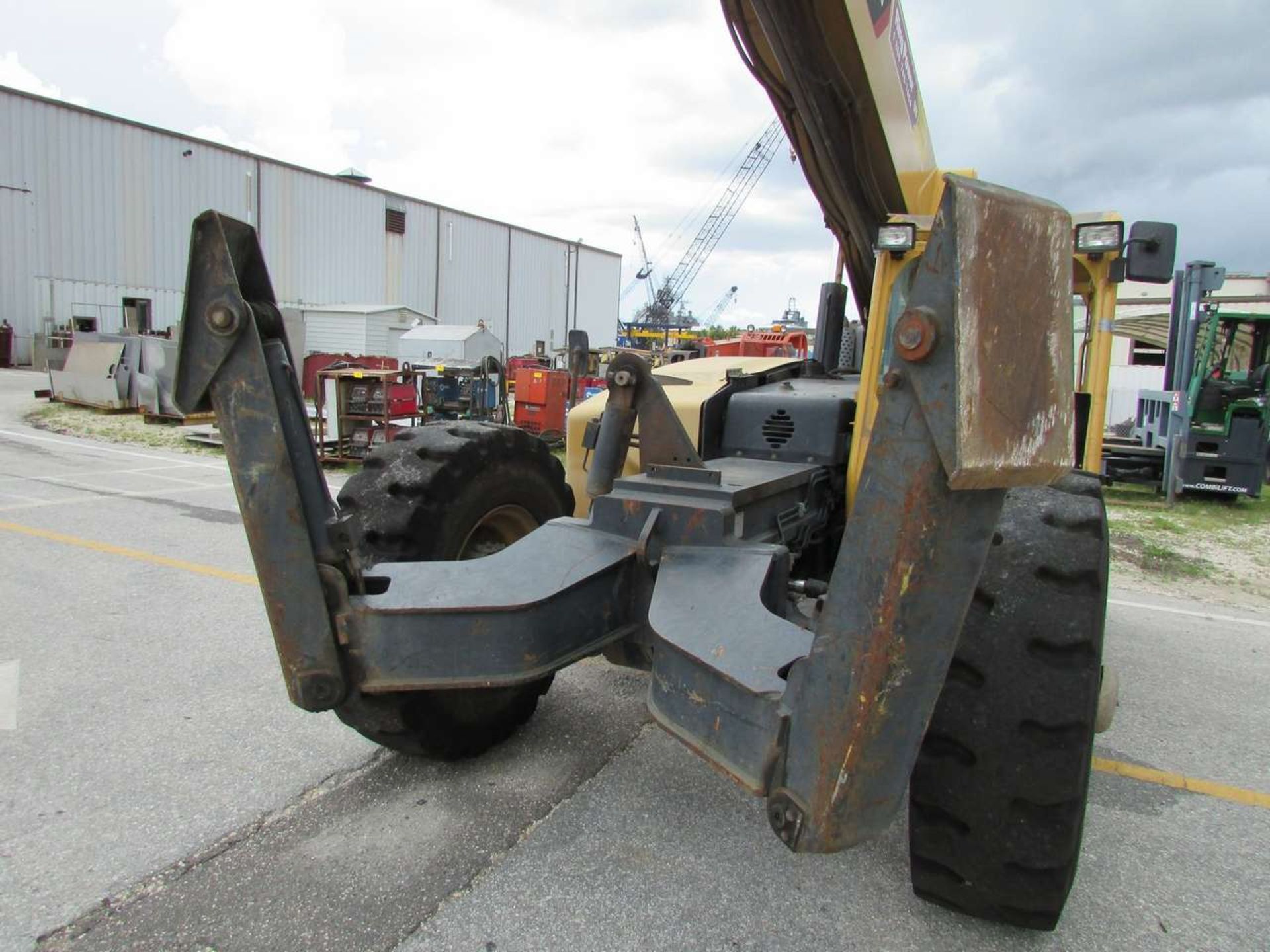 2011 CAT TL1255 Diesel Telescoping All Terrain Fork Truck - Image 12 of 15