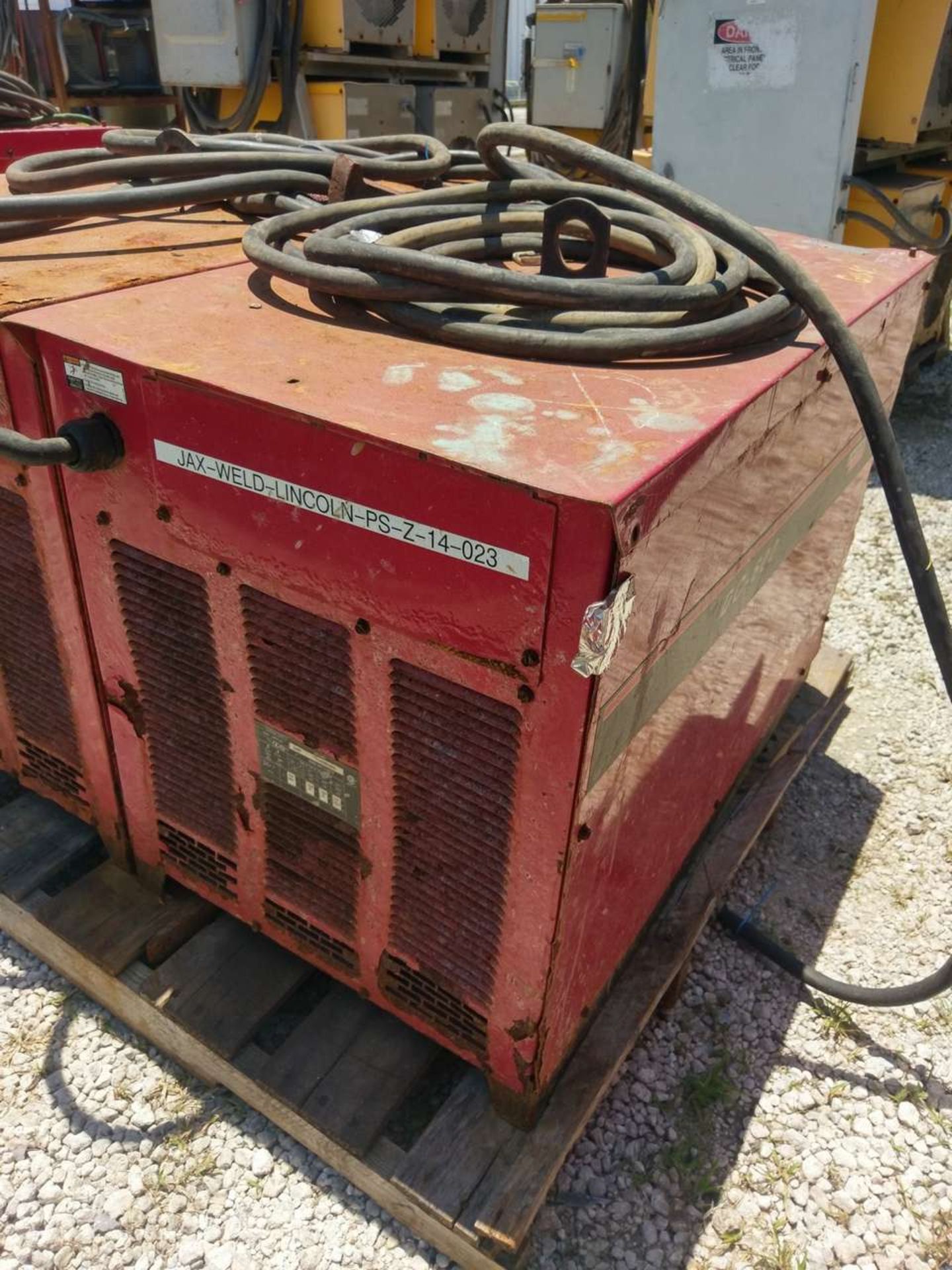 Lincoln Electric IdealArc DC600 Welding Power Source - Image 4 of 5