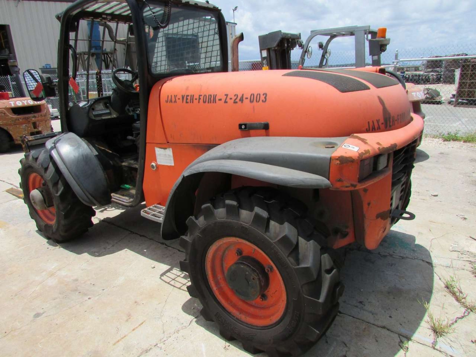 2009 JCB 524 50 4WS Diesel Telescoping All Terrain Fork Truck - Image 5 of 13