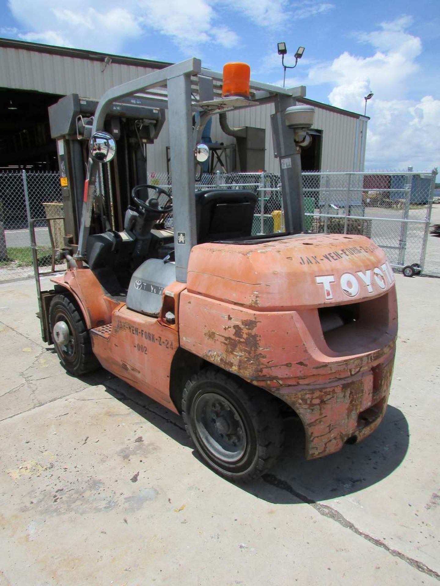 Toyota 7FDU35 Diesel Fork Truck - Image 3 of 9