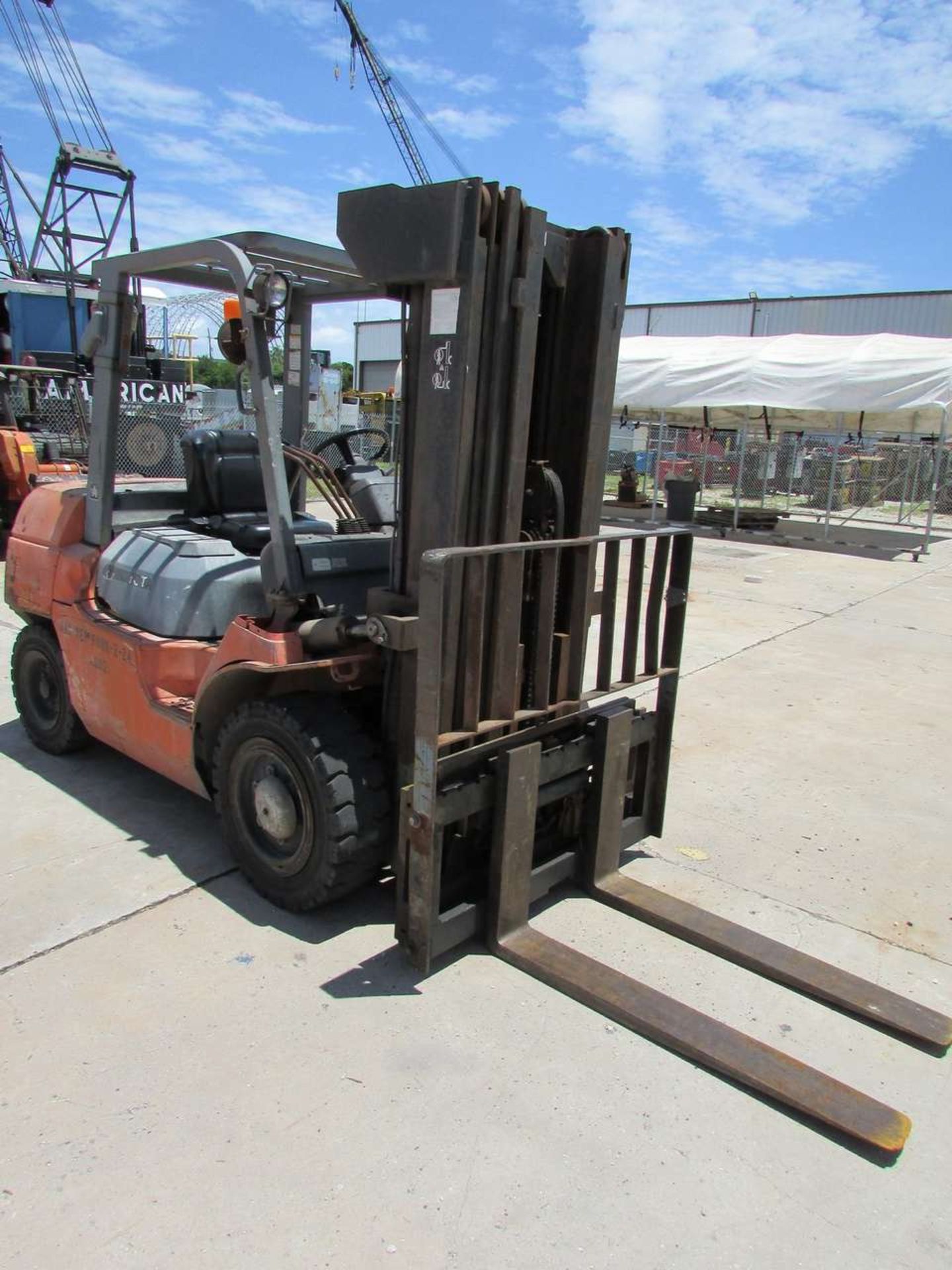 Toyota 7FDU35 Diesel Fork Truck - Image 7 of 9