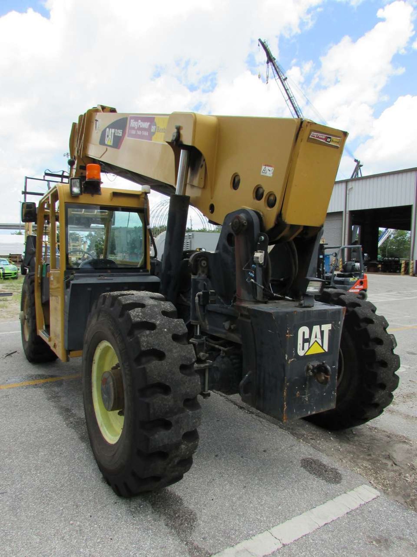 2011 CAT TL1255 Diesel Telescoping All Terrain Fork Truck - Image 5 of 15