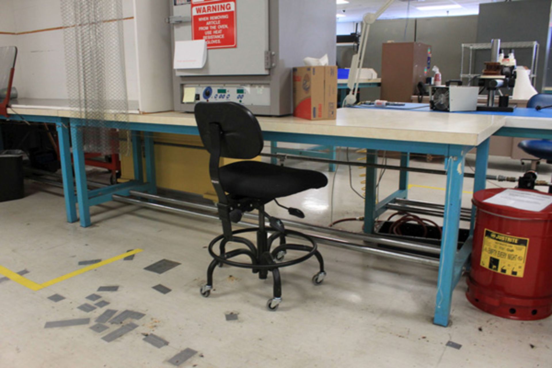 Custom Made Lab Hood, Cincinnati Fan Model 12436X11/2 Blower, Comes w/ (2) Work Tables - Image 2 of 4