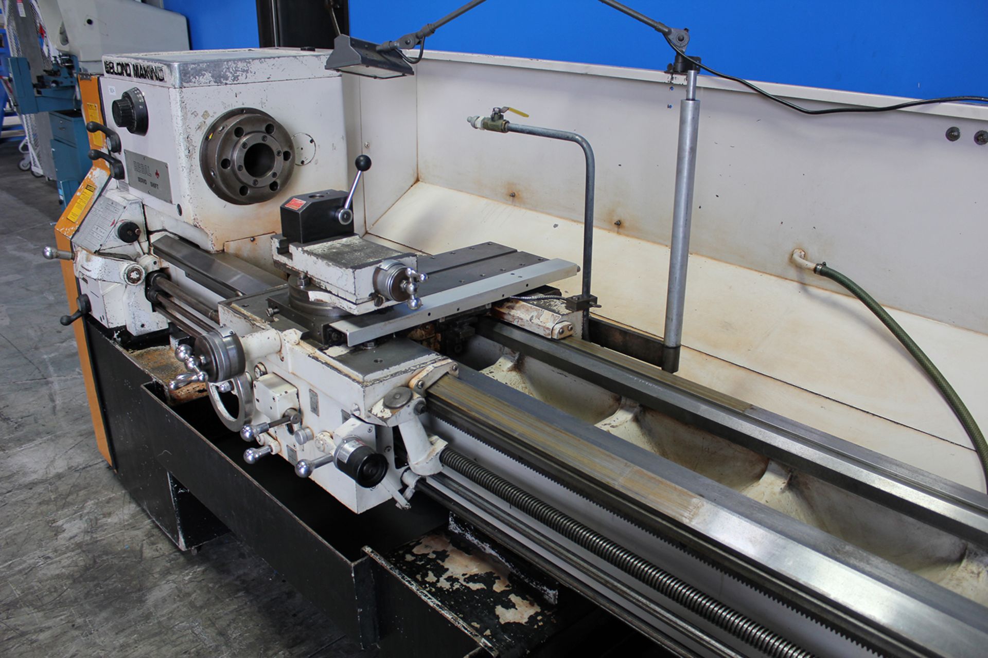 LeBlond Makino Lathe, 19” x 80”, Servo Shift, KDK Tool Holder, Live Center (5824) - Image 8 of 9