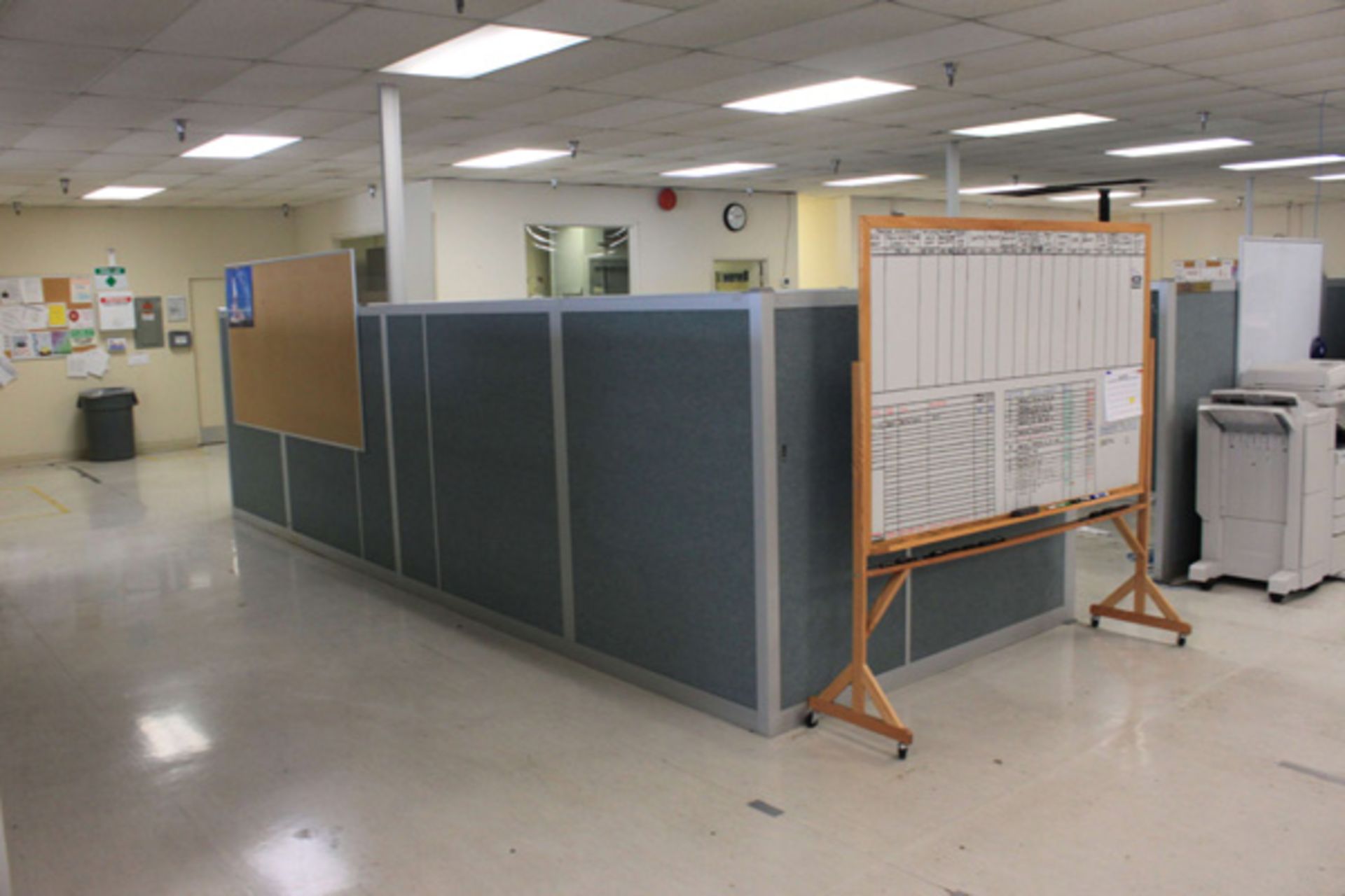All Cubicles Throughout Lab Area - Image 6 of 6