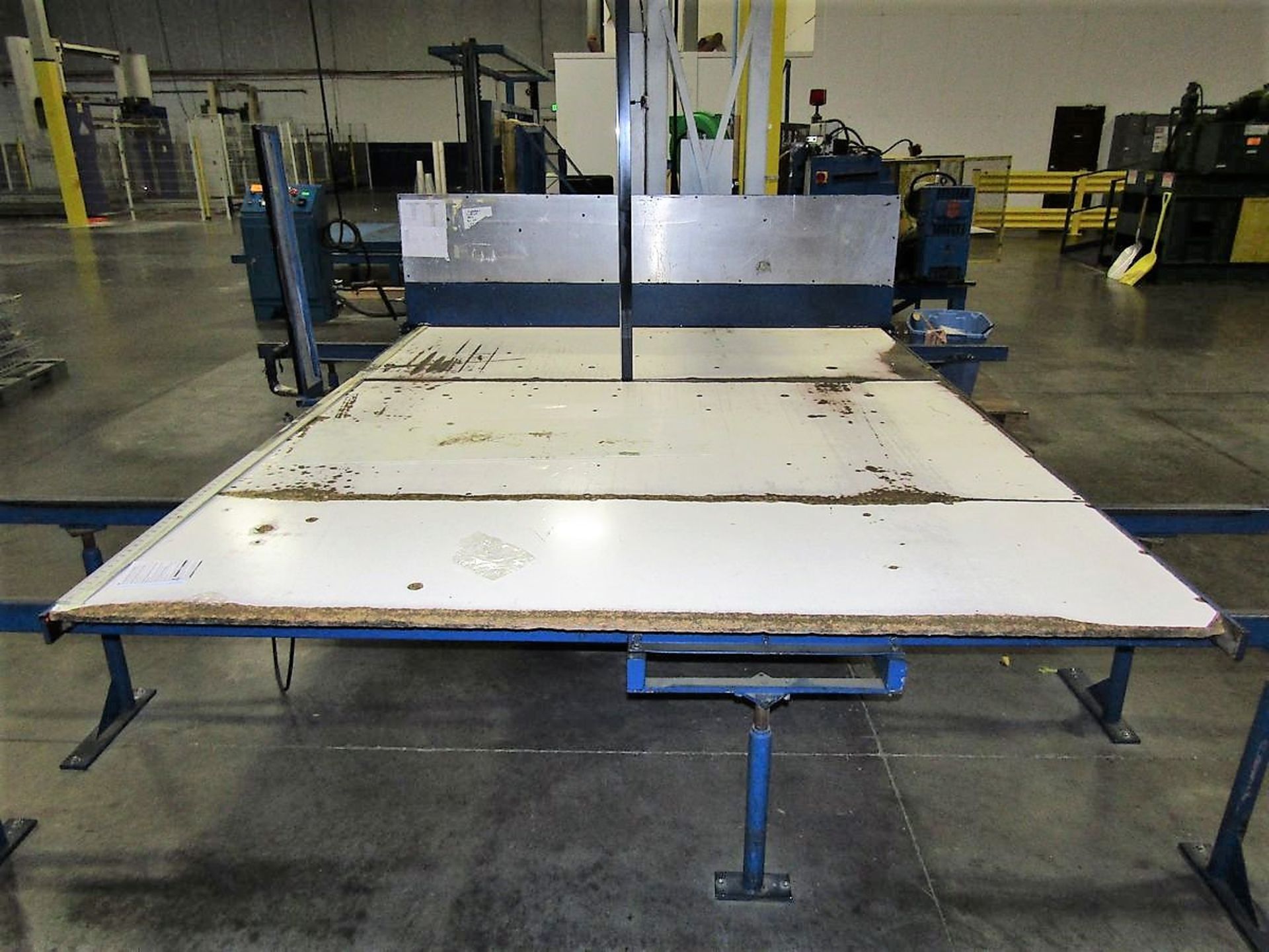 Edge-Sweets CL-3 Vertical Foam Bandsaw - Image 3 of 5