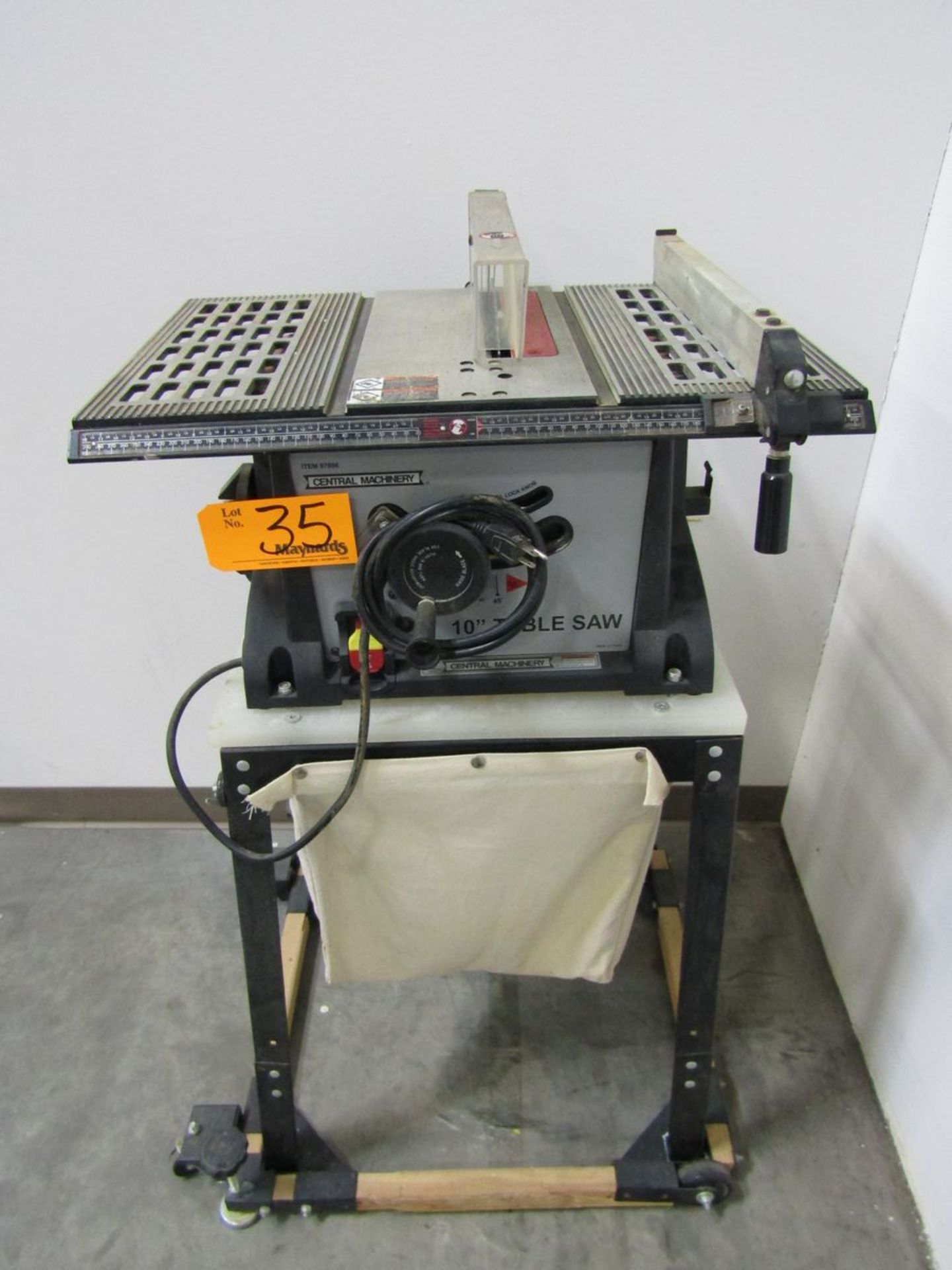 Central Machinery 97896 10" Table Saw