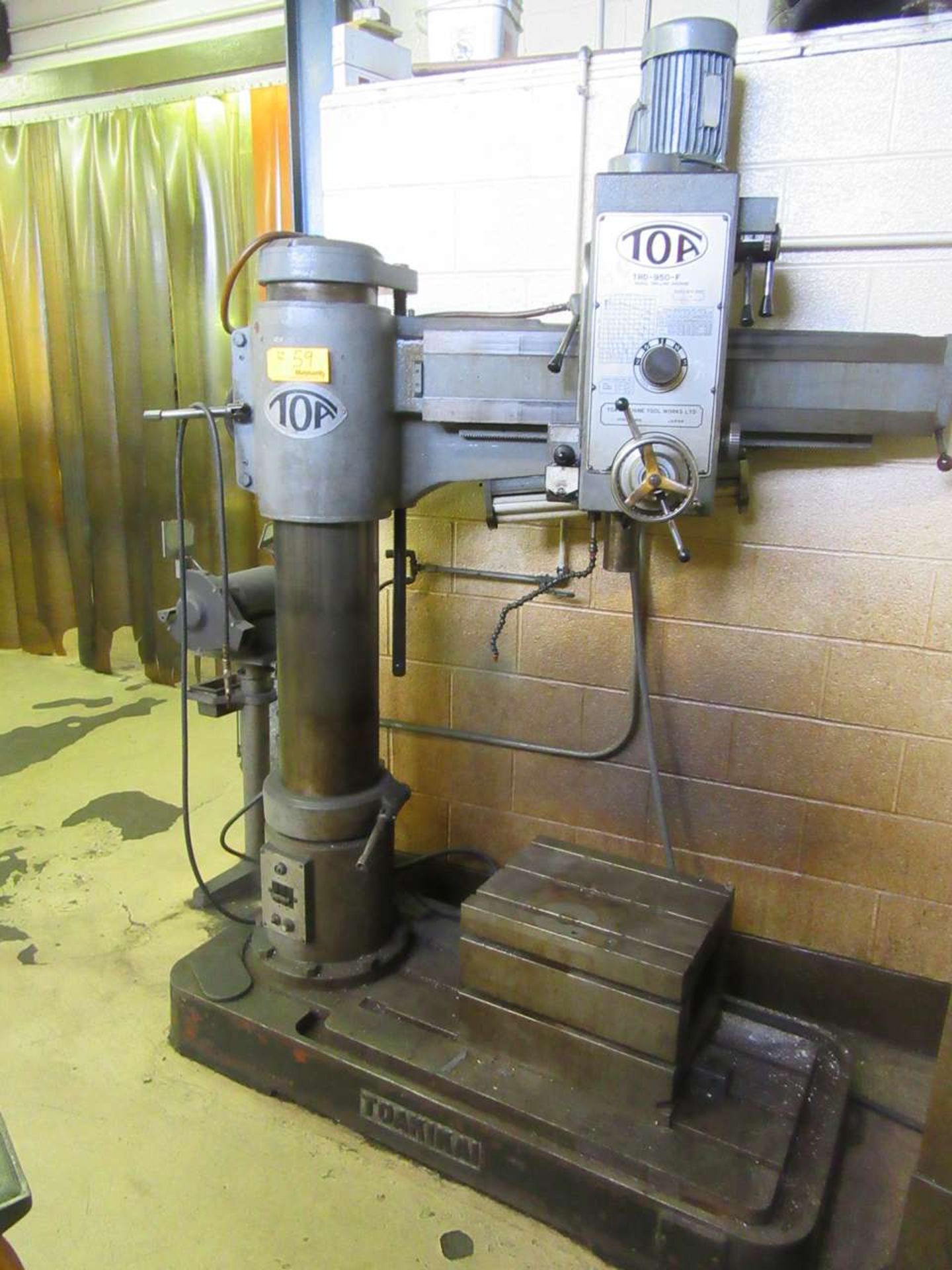 TOA TRD-950-F Radial Arm Drill - Image 2 of 4