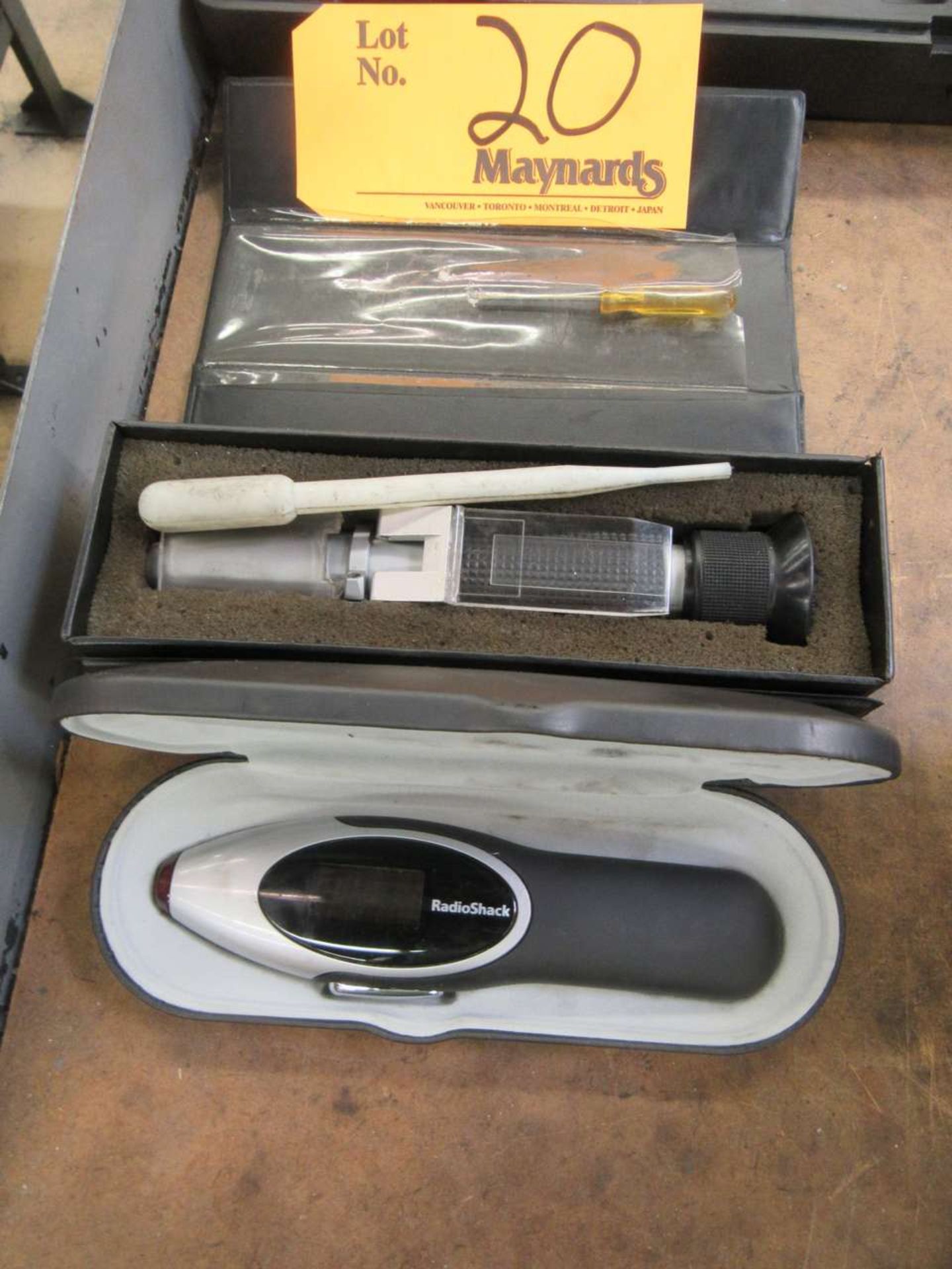 Portable Refractometer and Tire Gauge