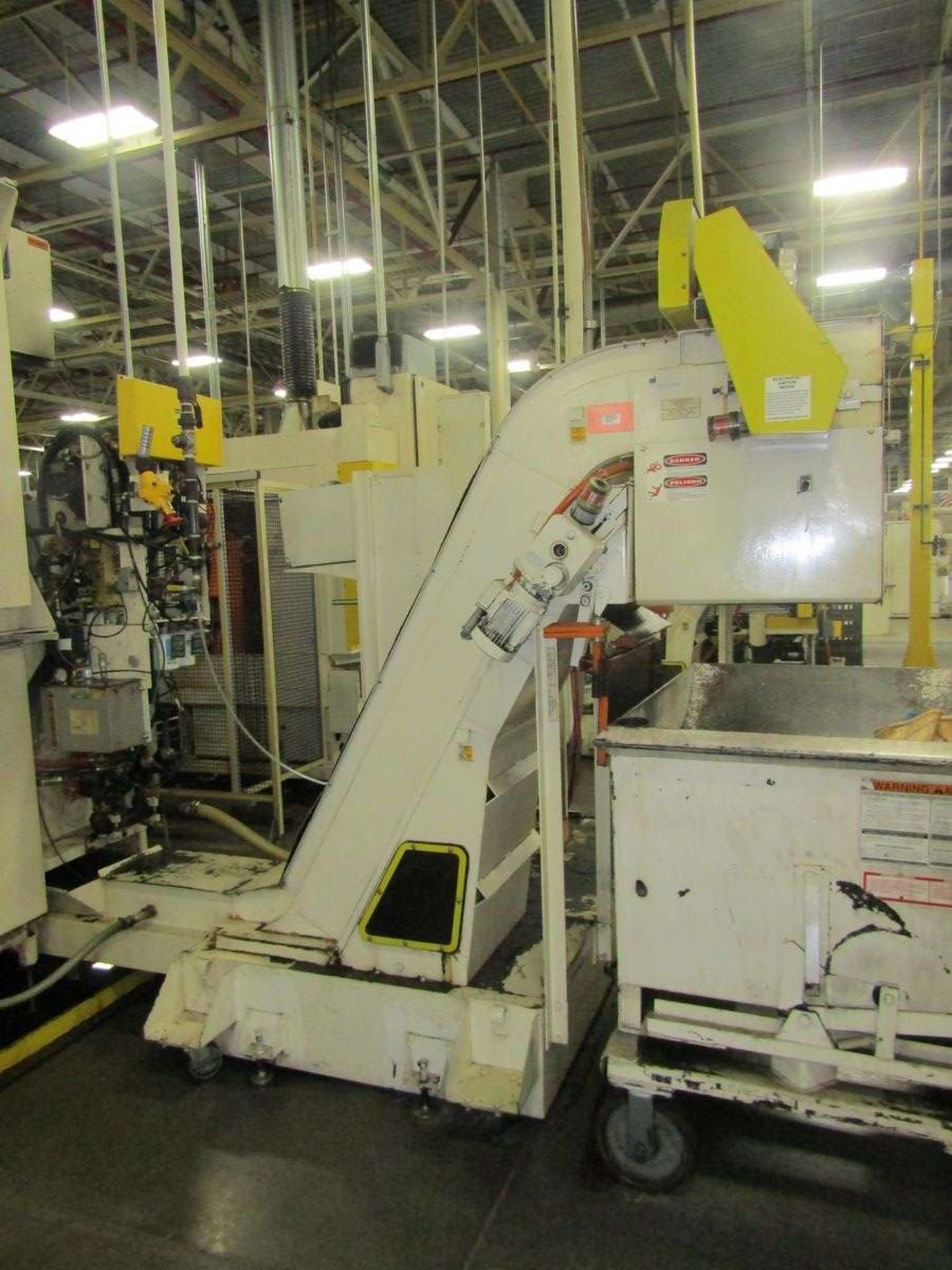 Hardinge VTL200 CNC Vertical Turret Lathe - Image 13 of 17